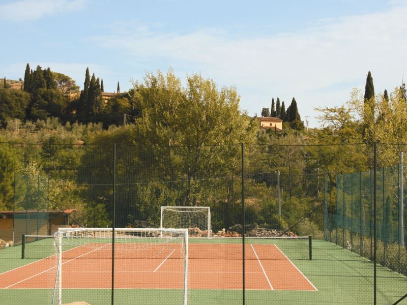 Tennis court for the use of guests staying at Collina dei Fiori