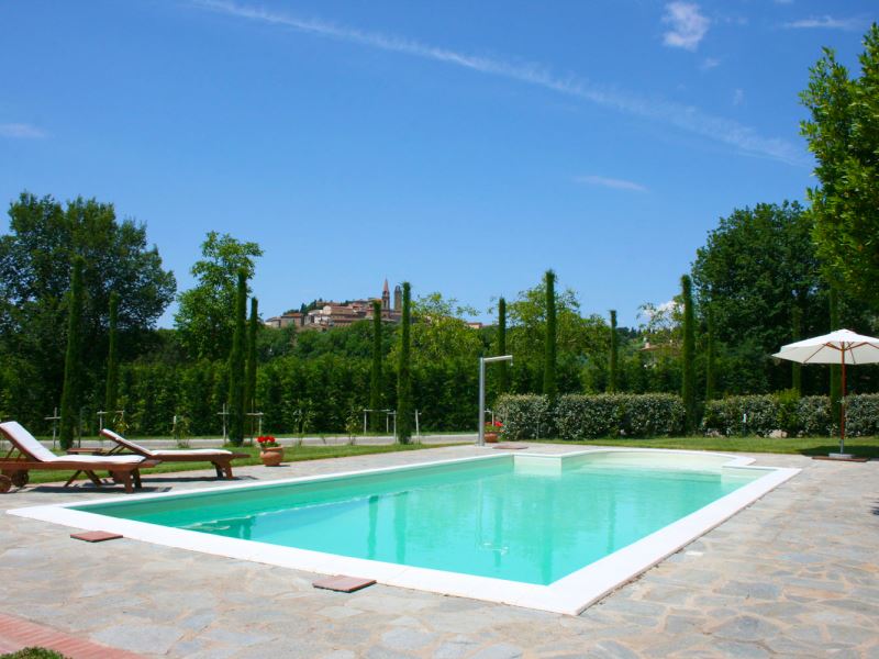 Private pool at Villa Cappuccini, walk to town