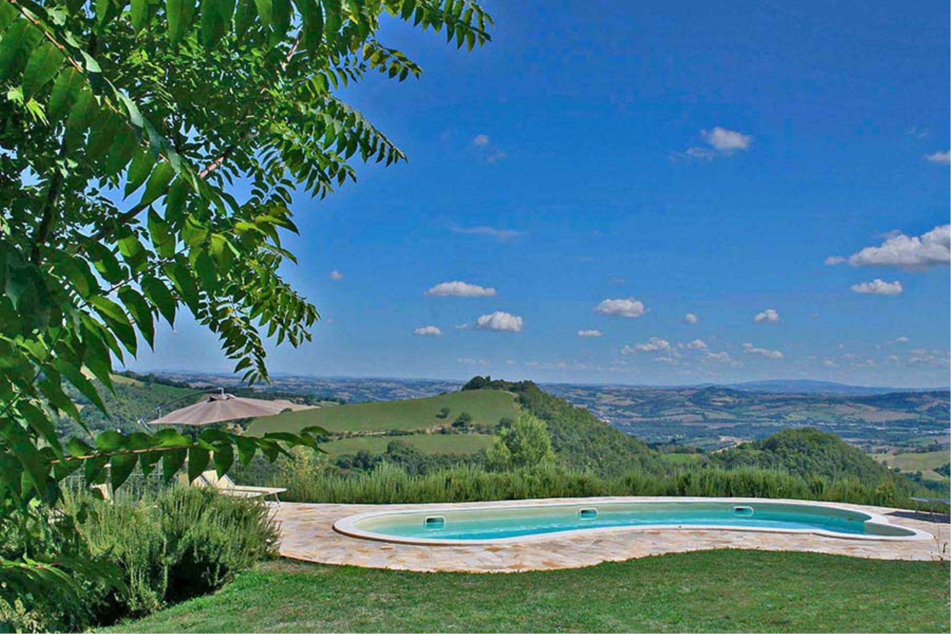 Montefelcino, DIE MARKEN, IL CORNO