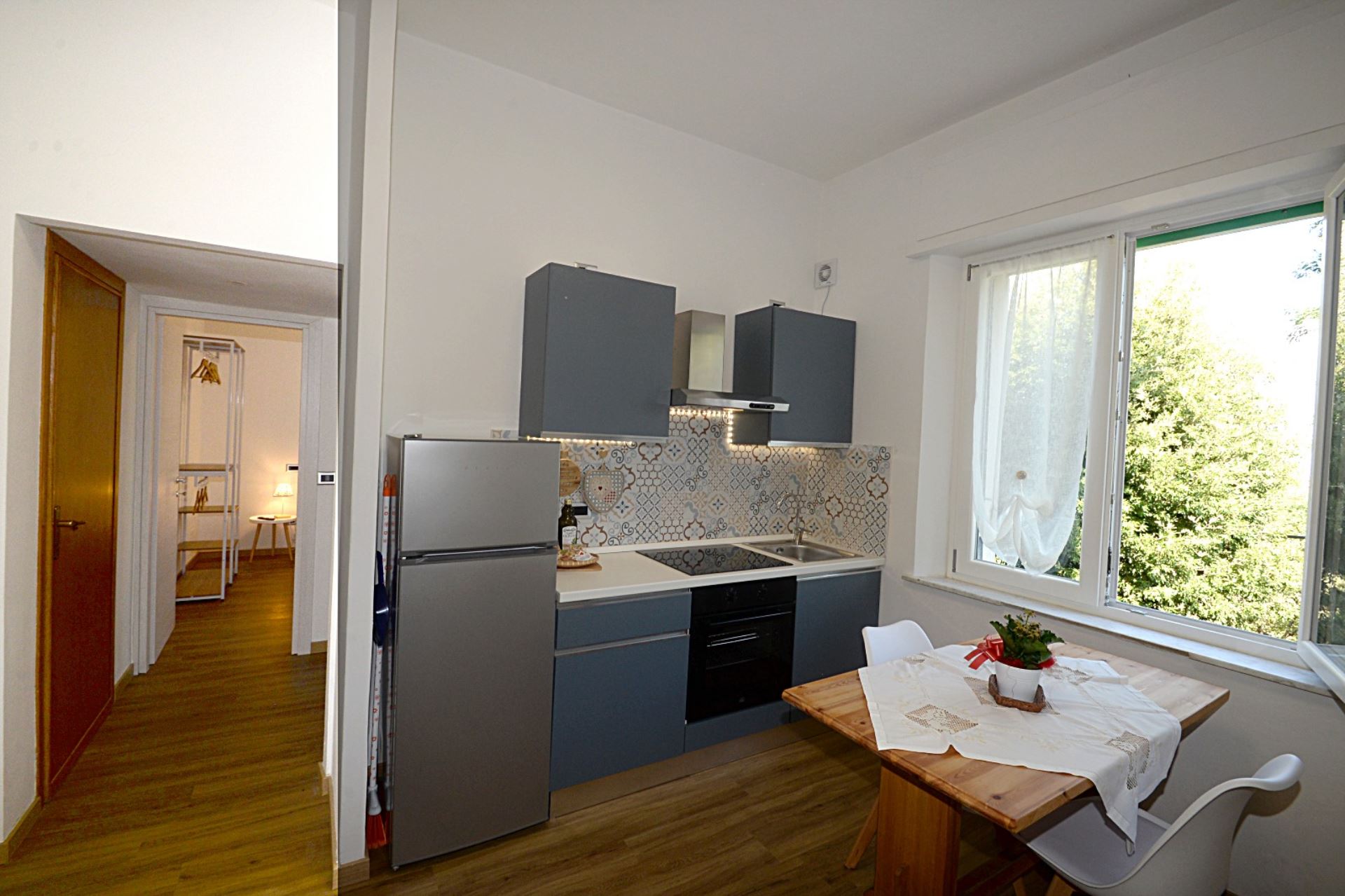 CASA PARISINA CIN:IT052009C28Y3FHN2H