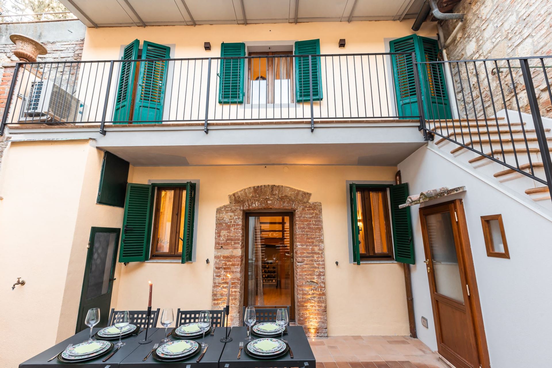 CASA SILVIA CIN:IT052015C2FYCD32LG