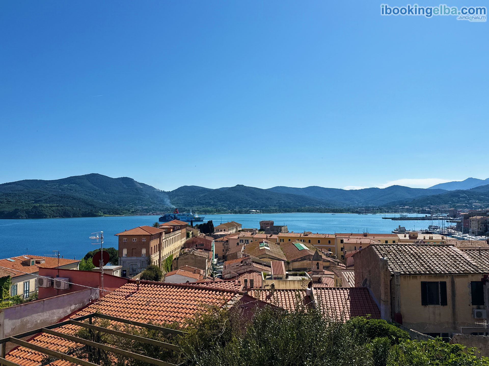 Angoli del Mare - Vista della città dalla casa