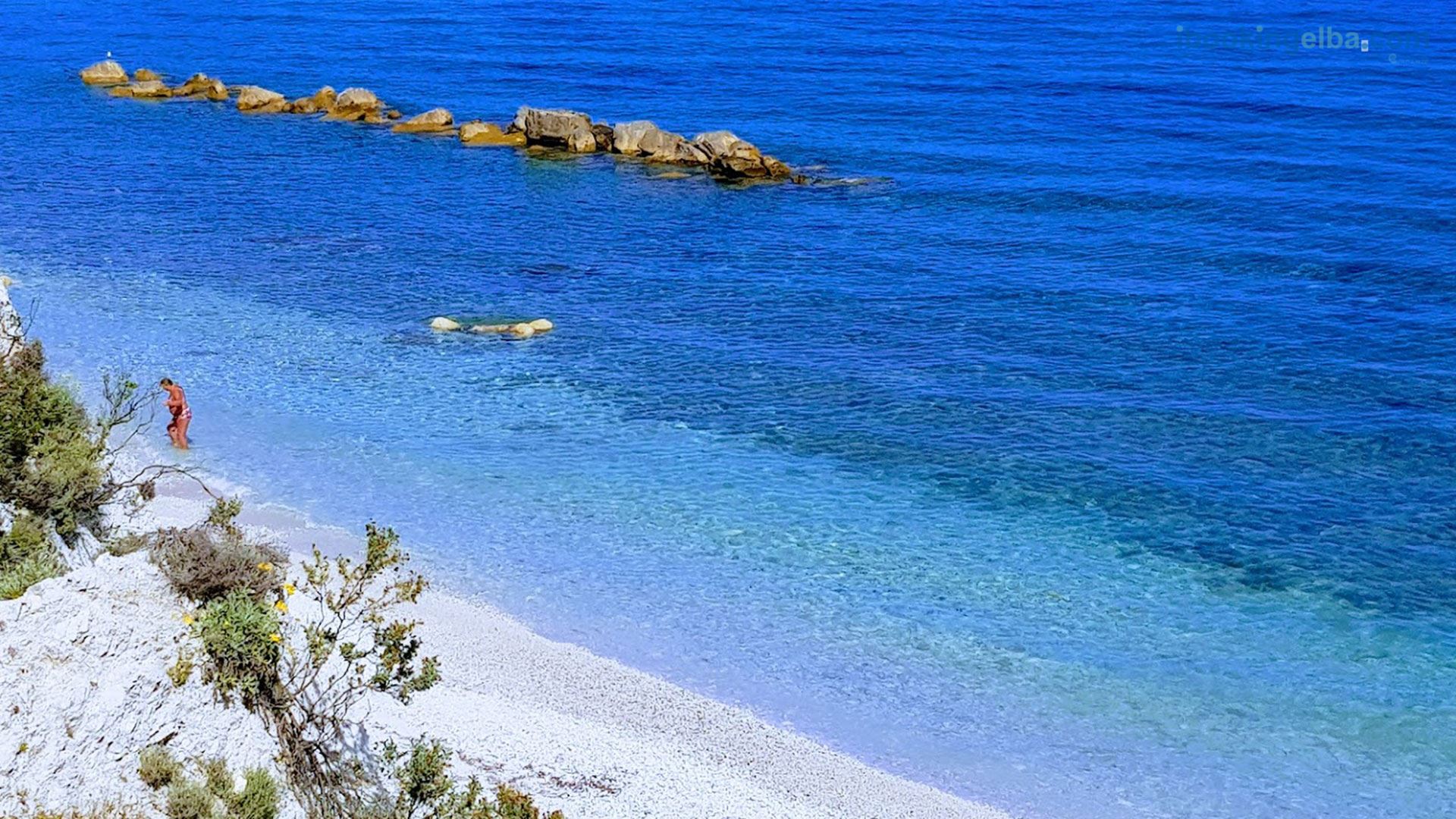 Spiaggia di Sottobomba - distante pochi minuti a piedi