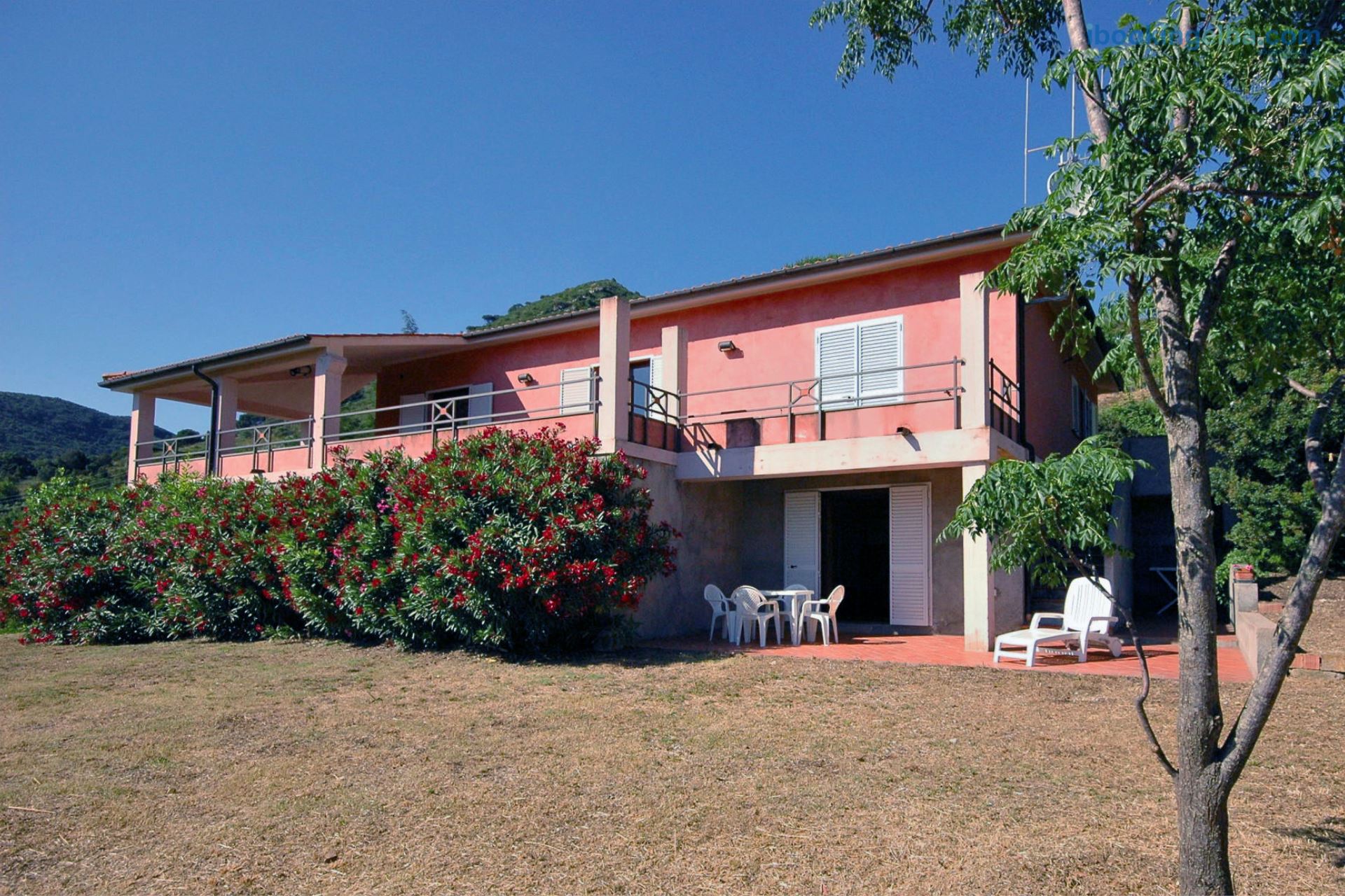 VILLA MANUELA