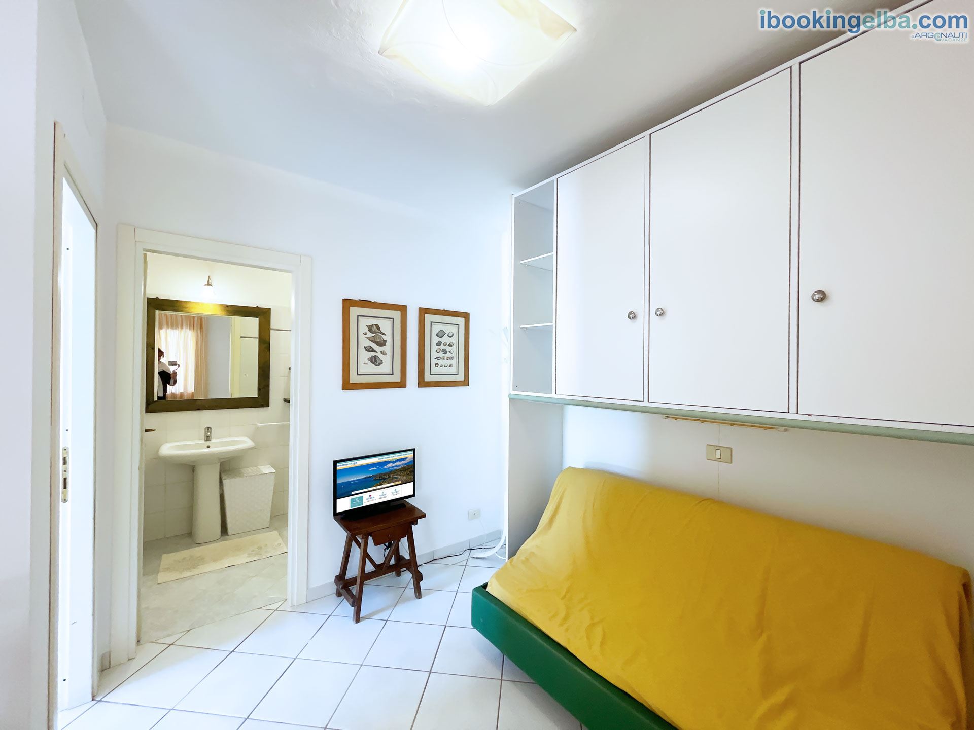 Bilocale (5) - Particolare del  divano letto due posti