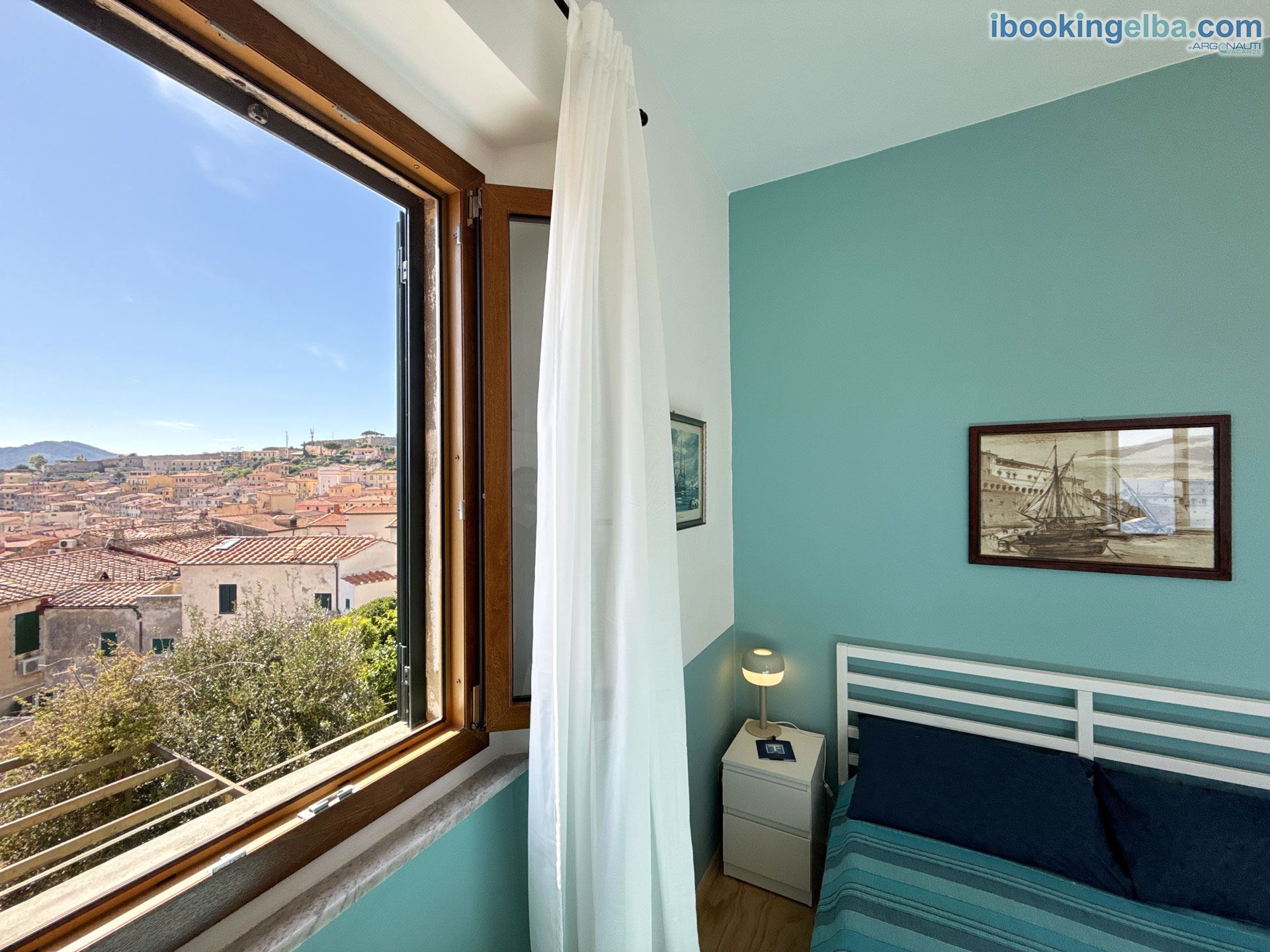 Angoli del Mare - Particolare della camera matrimoniale vista mare