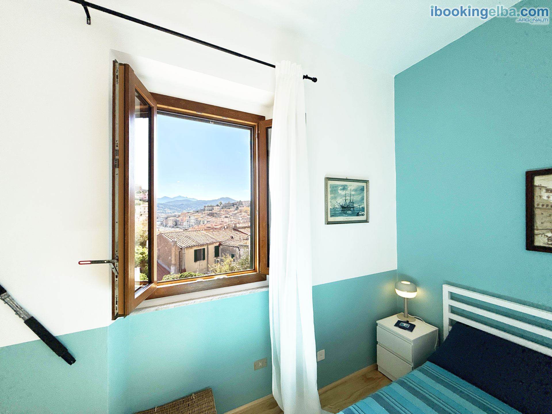 Angoli del Mare - Particolare della camera matrimoniale vista mare