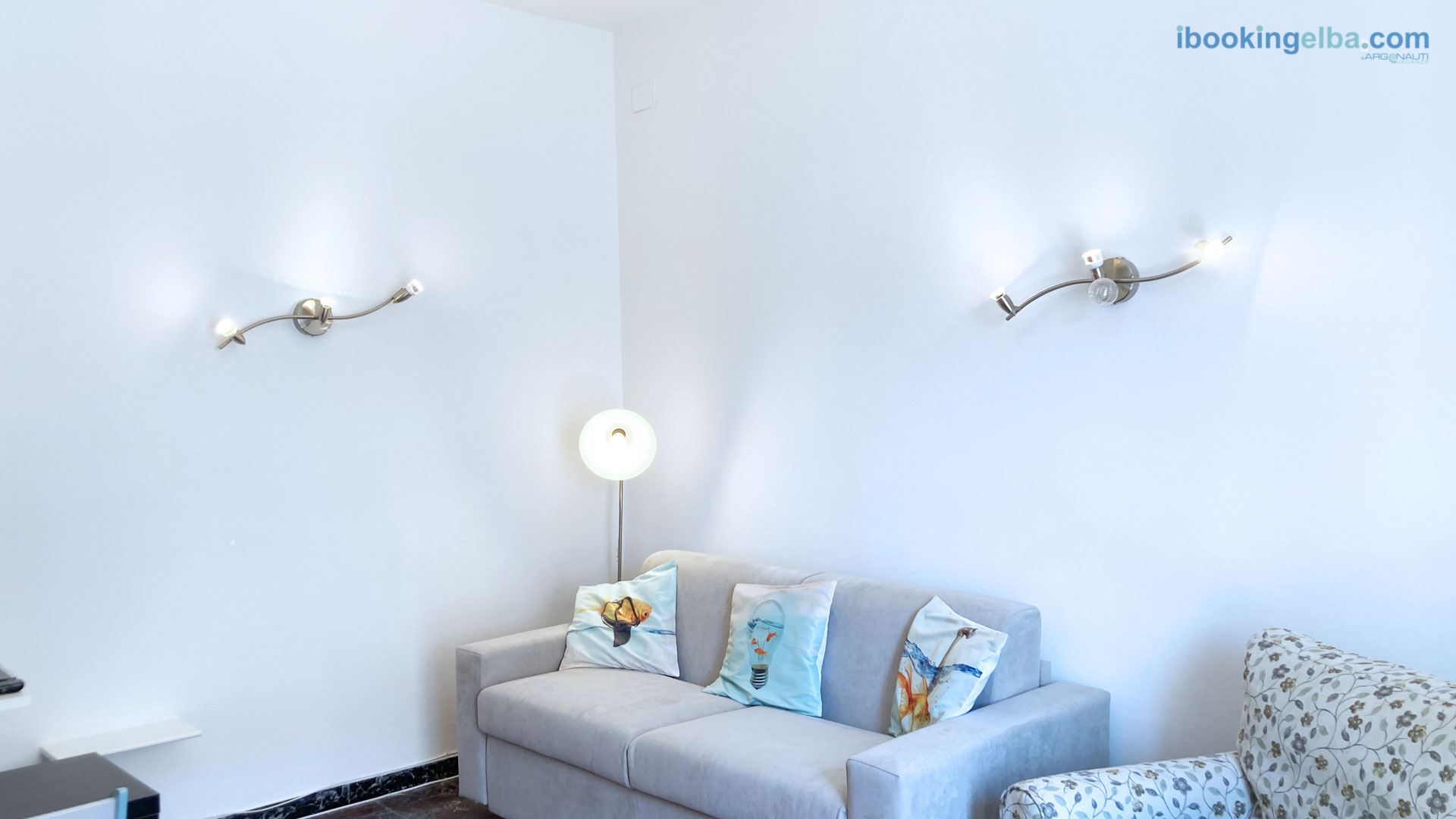 Sala con divano letto matrimoniale