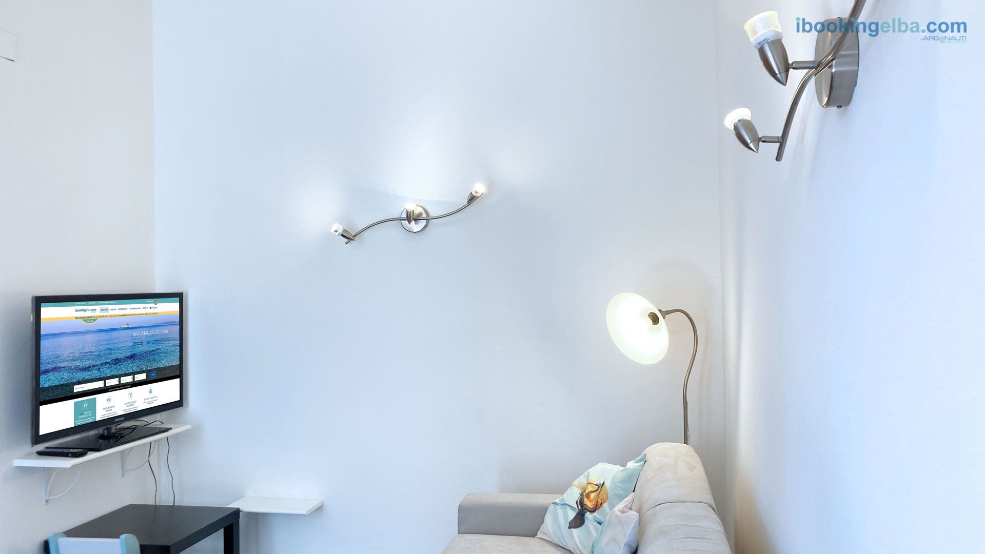 Sala con divano letto matrimoniale