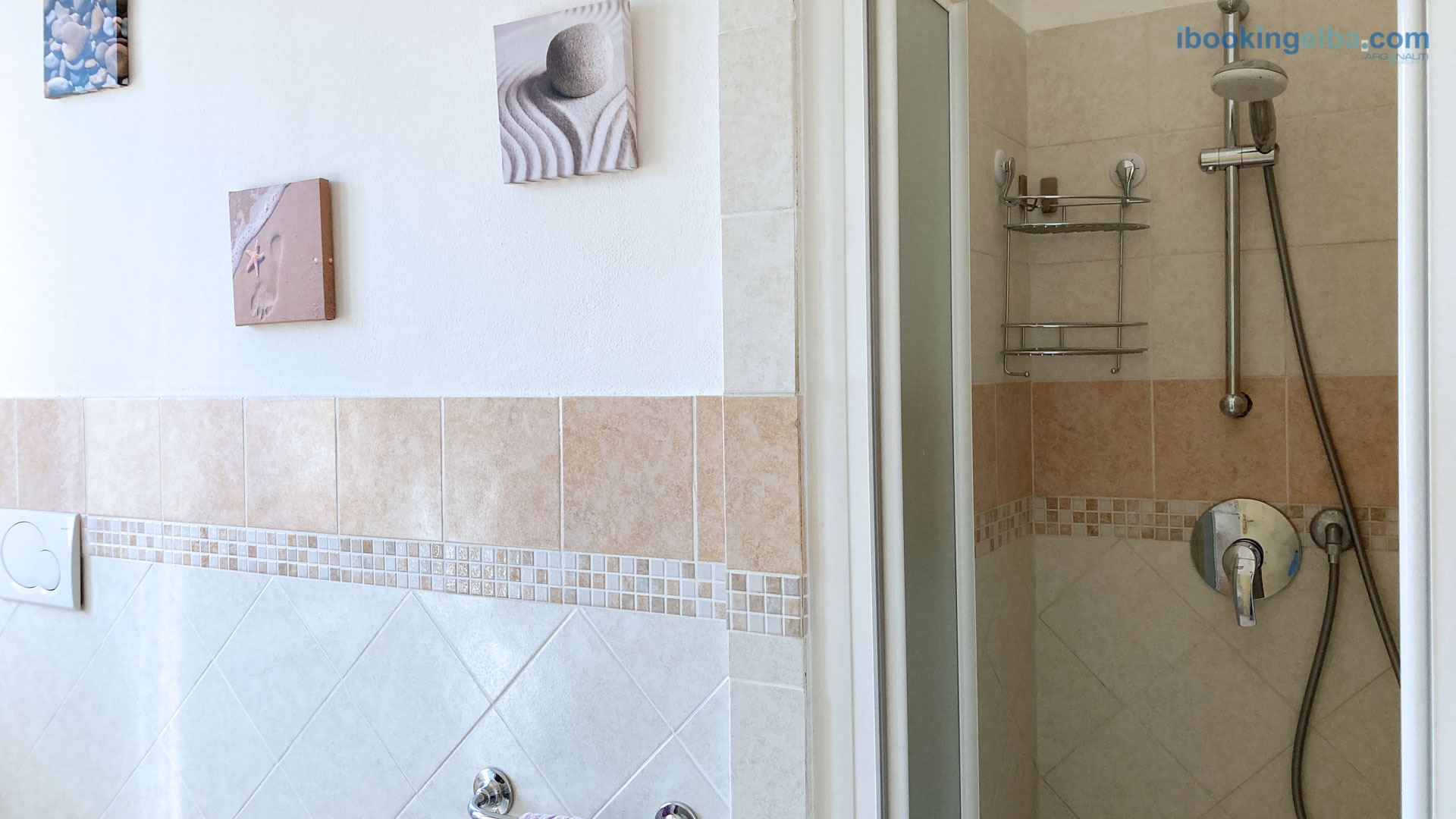 Bagno con box doccia