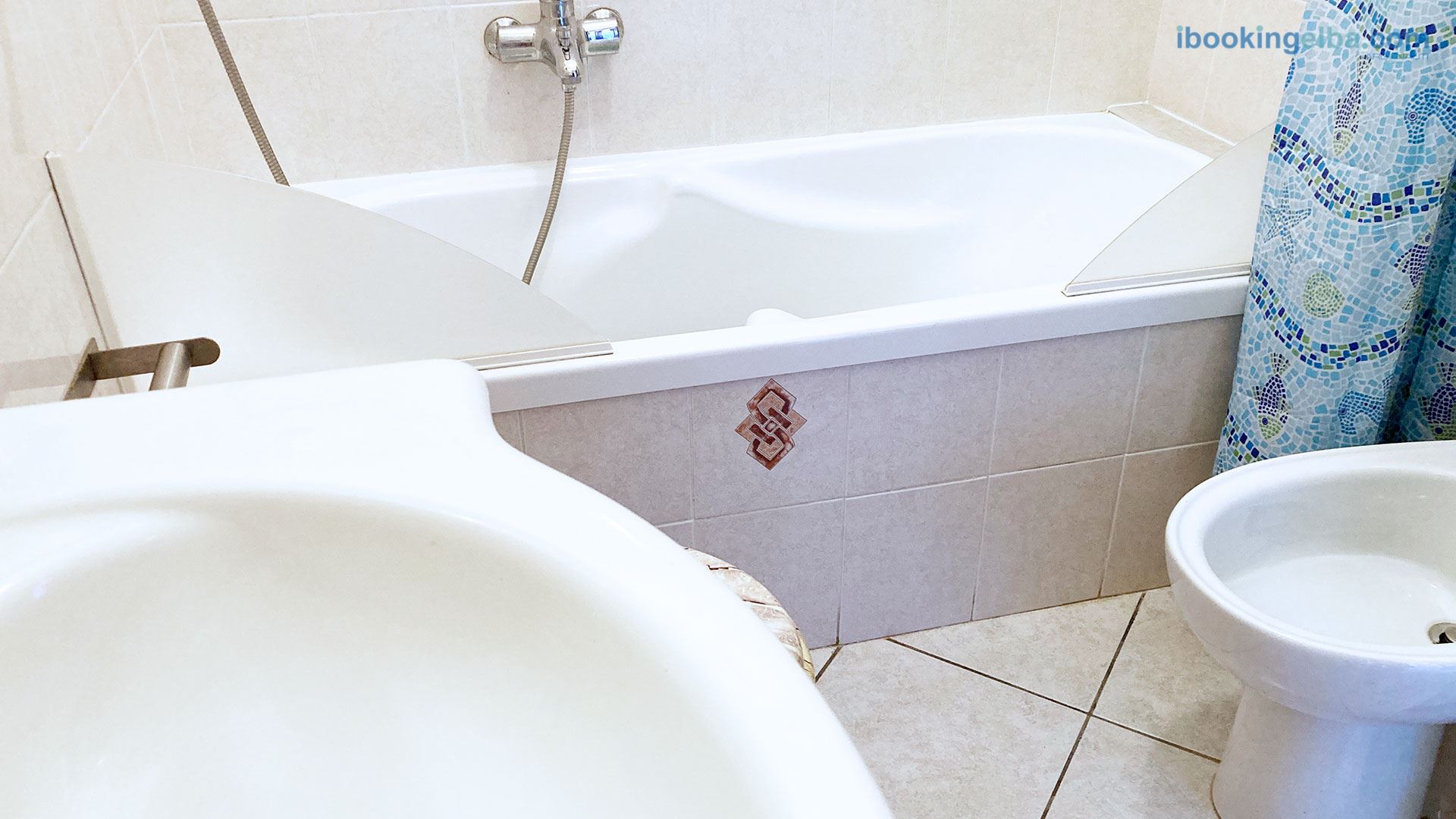 Casa California - 1° Livello - Bagno con Vasca