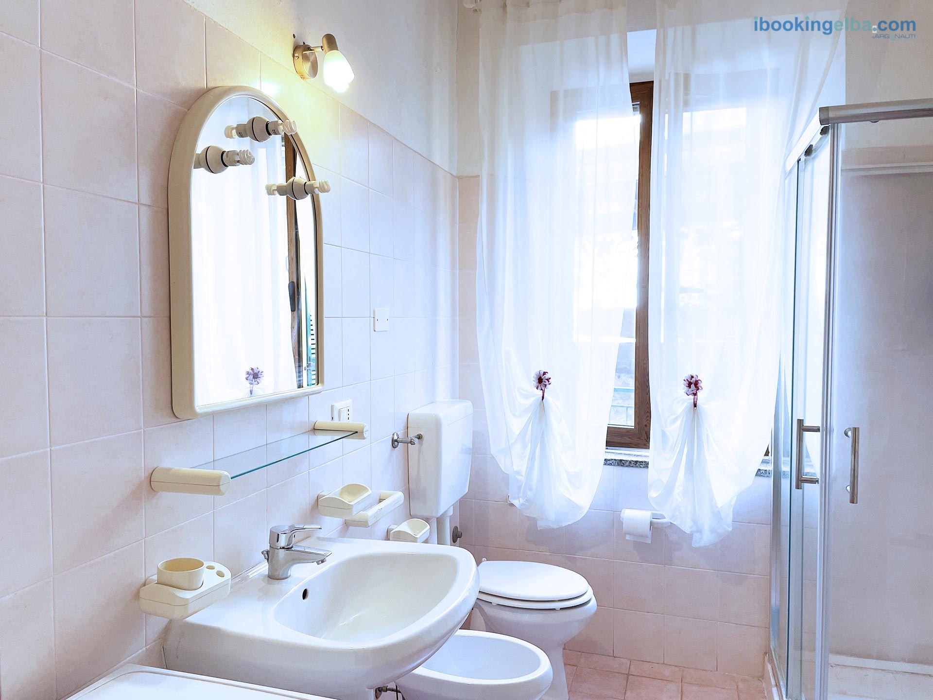 Casa Giuseppina - Seccheto - Bagno con Box Doccia