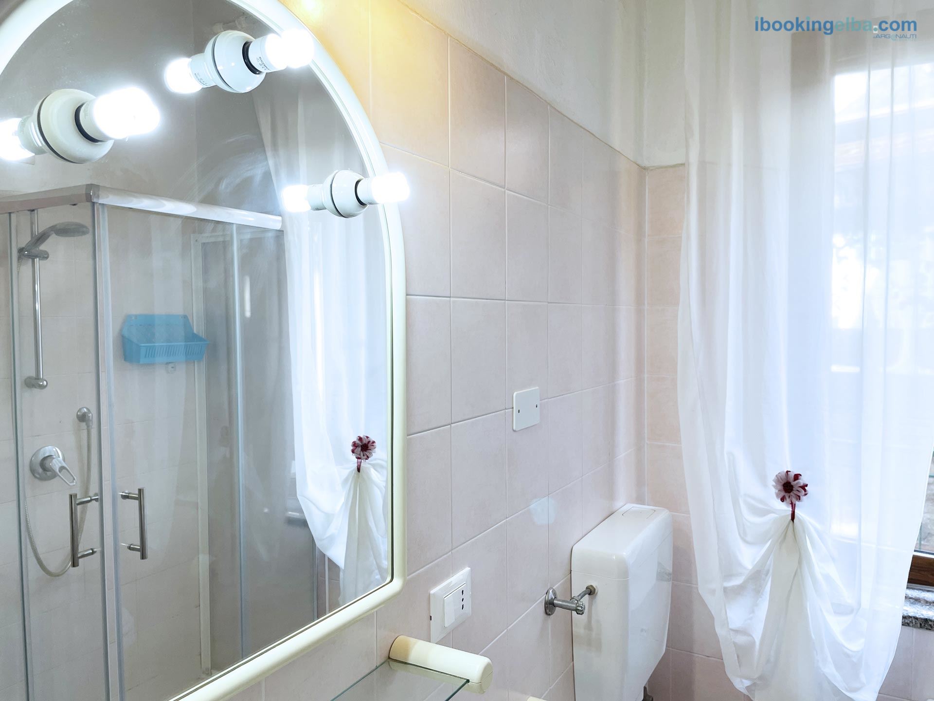 Casa Giuseppina - Seccheto - Bagno con Box Doccia