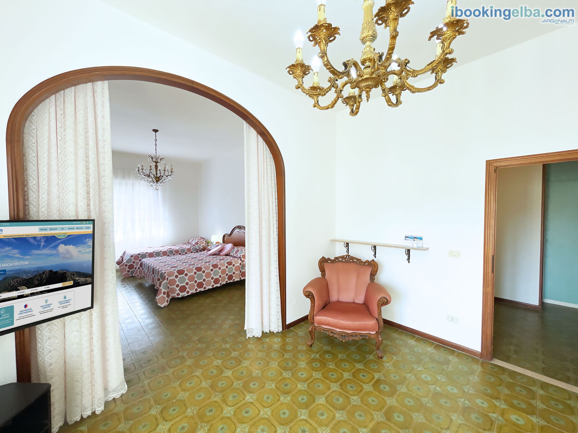 Casa Chiara - Salotto con TV e zona relax
