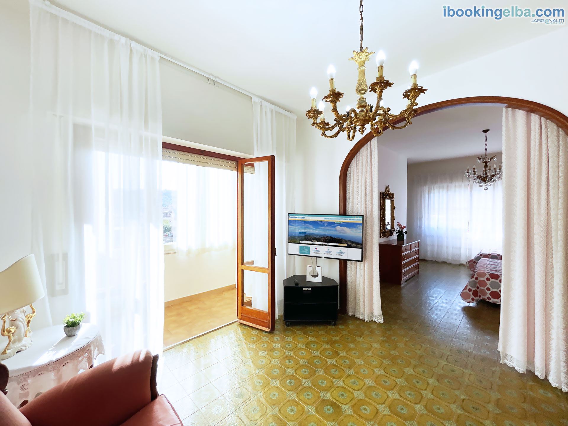 Casa Chiara - Salotto con TV e zona relax