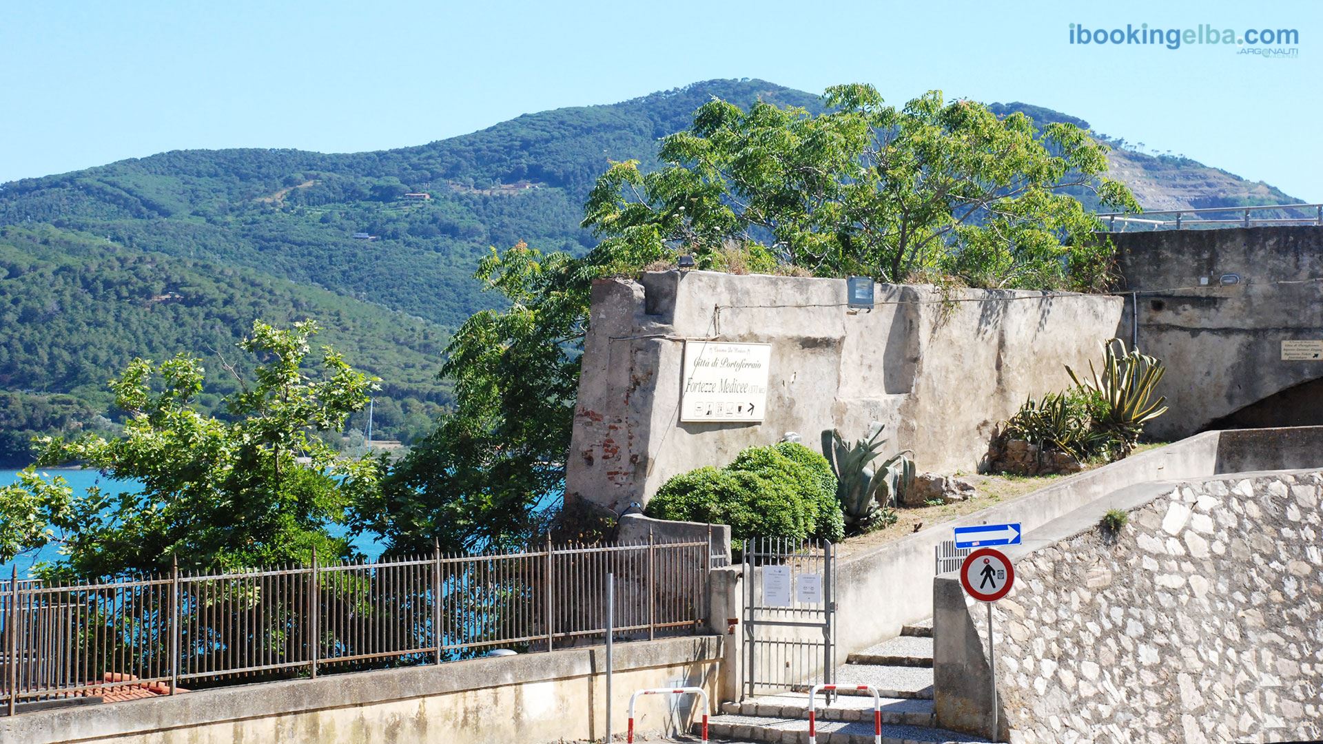 Entrata alle Fortezza Medicee