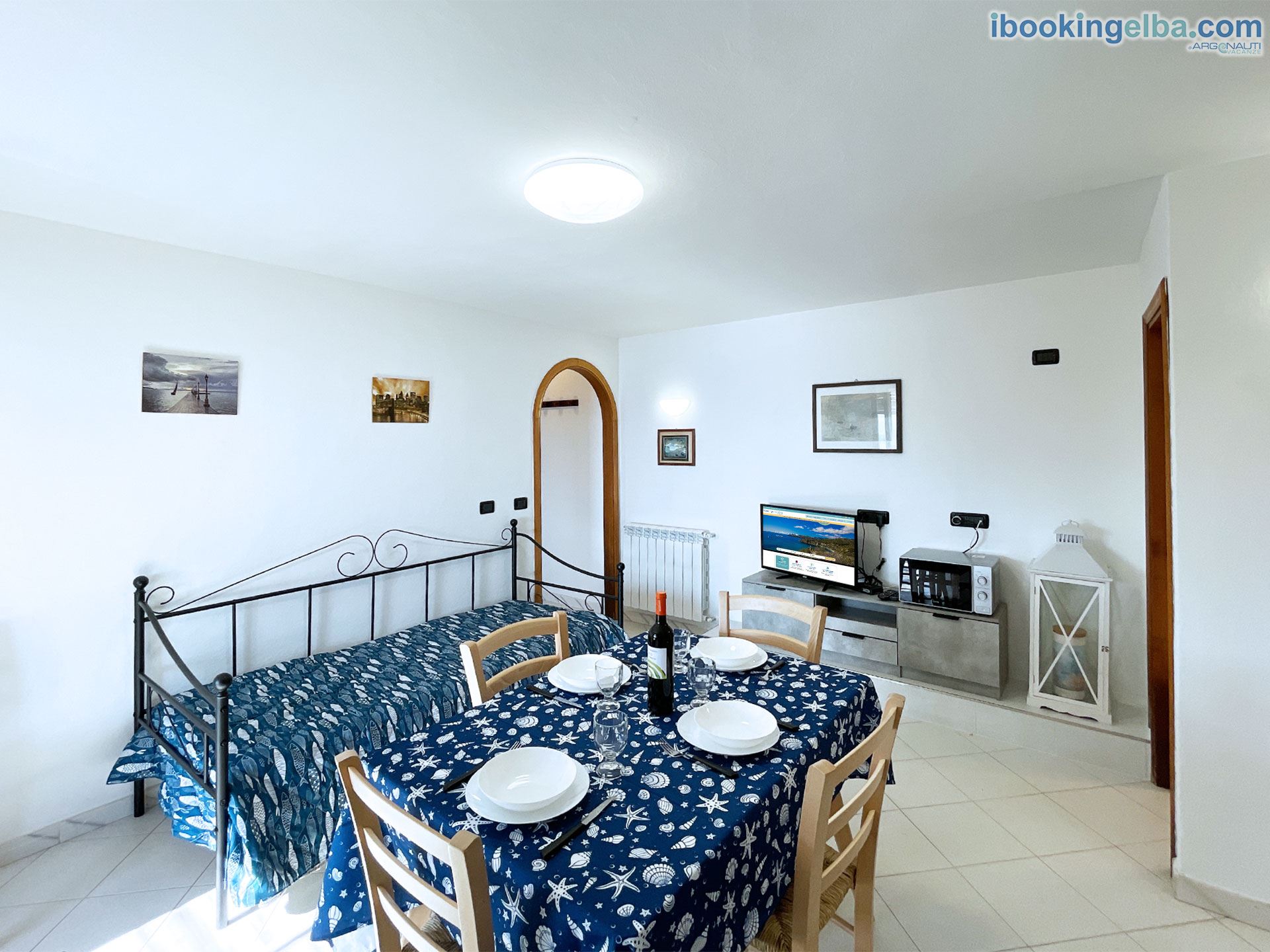 Casa Deni - Trilocale - soggiorno con zona pranzo e zona TV