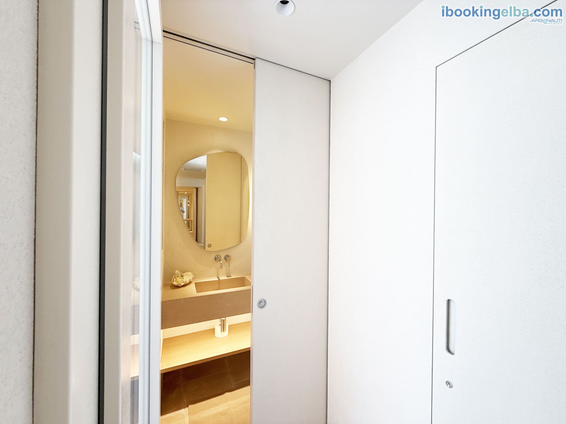 Casa Capo Enfola - Bagno con doccia, particolare