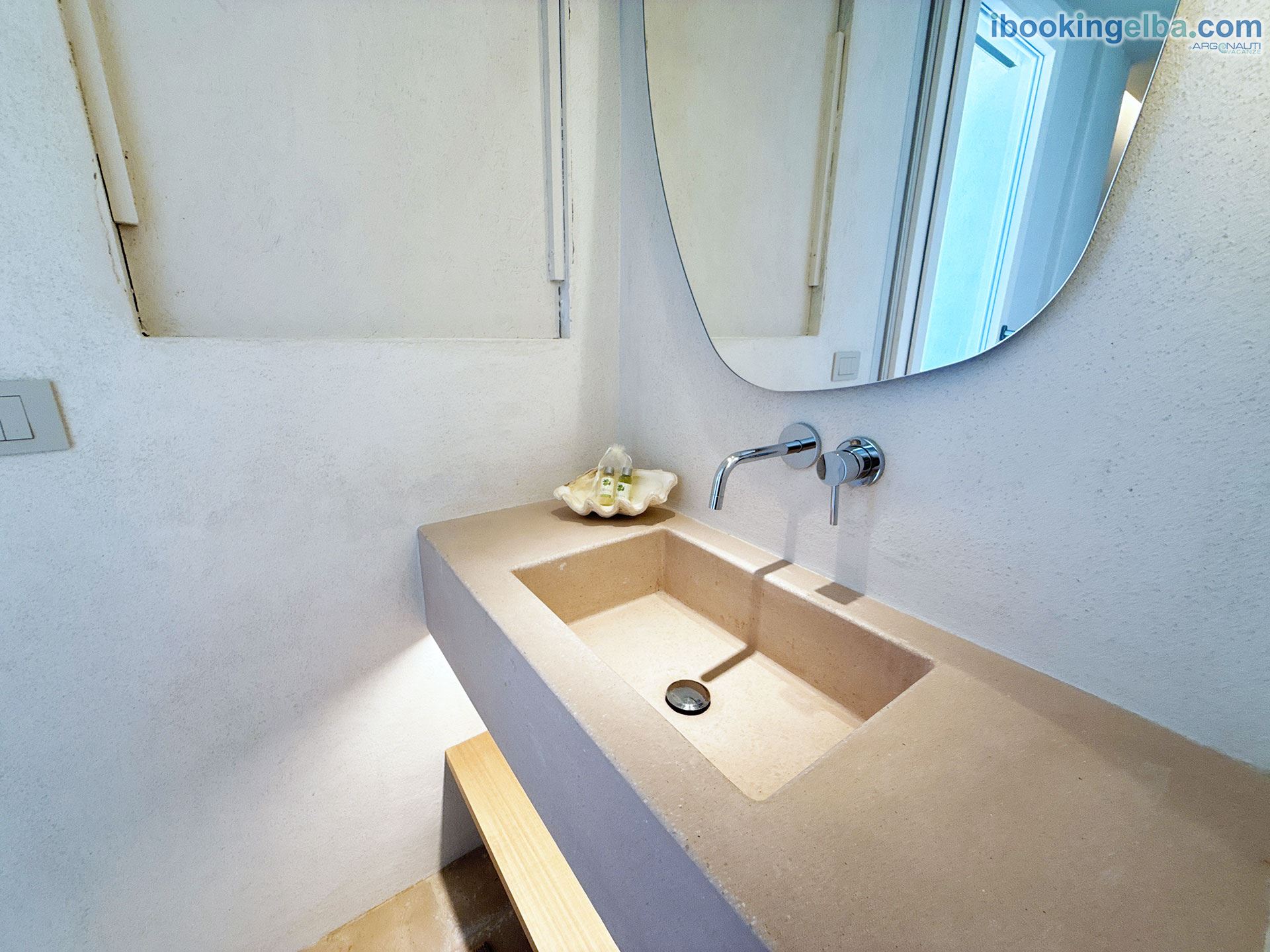 Casa Capo Enfola - Bagno con doccia, particolare