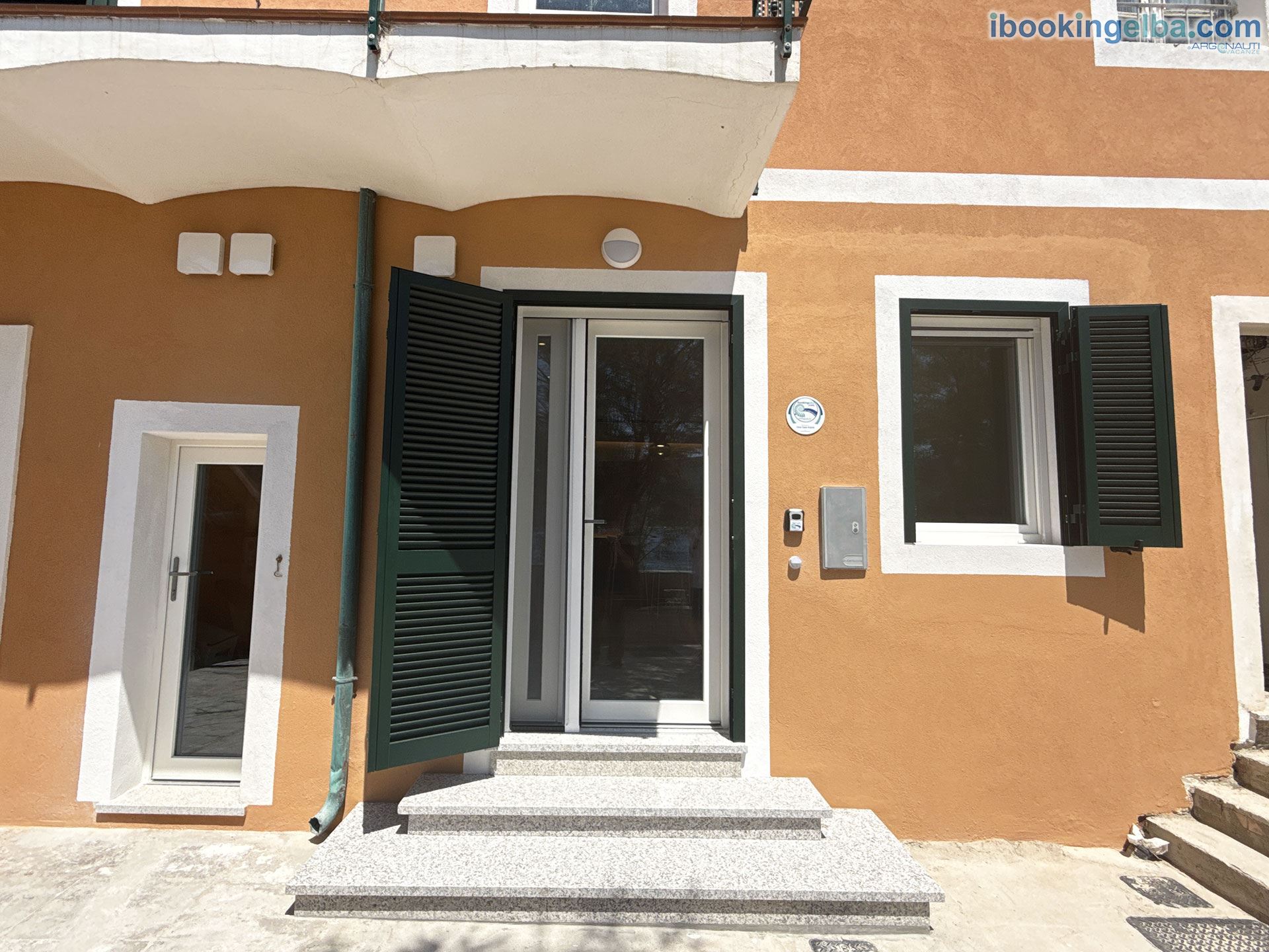 Casa Capo Enfola - Porta d'ingresso