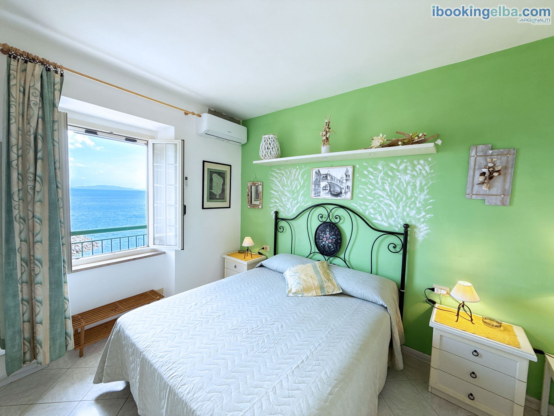 LE MAREE FEDE - CAMERA MATRIMONIALE CON VISTA MARE