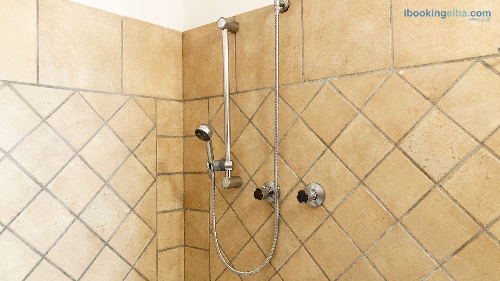 Bilo (4) Bagno con doccia