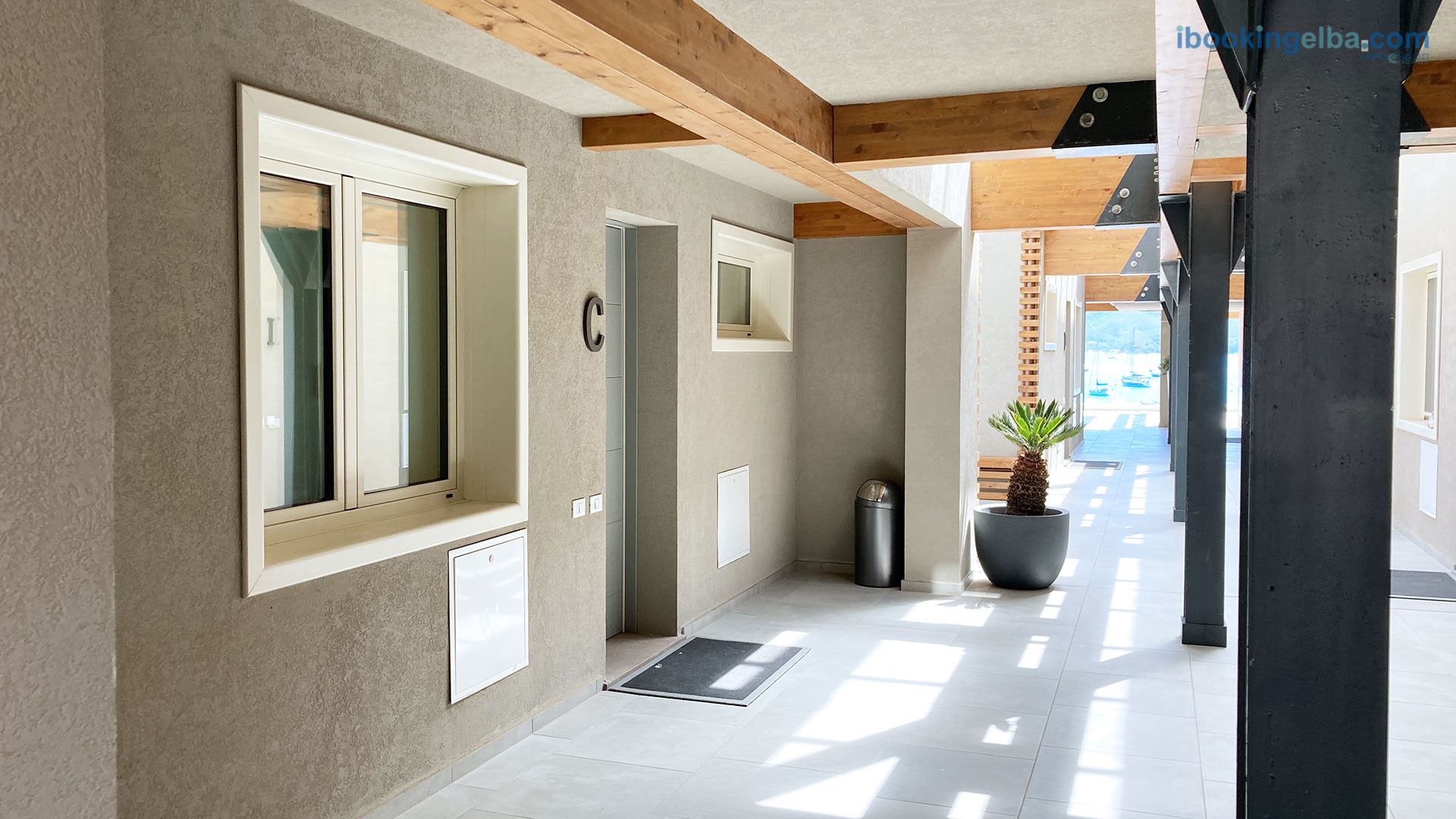 Ingresso - Fronte Mare Suites - Quadrilocale (C)