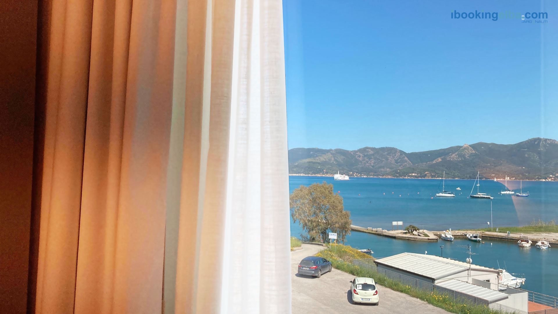 2° Livello - Camera Matrimoniale Vista Mare Laterale - Fronte Mare Suites - Quadrilocale (E)