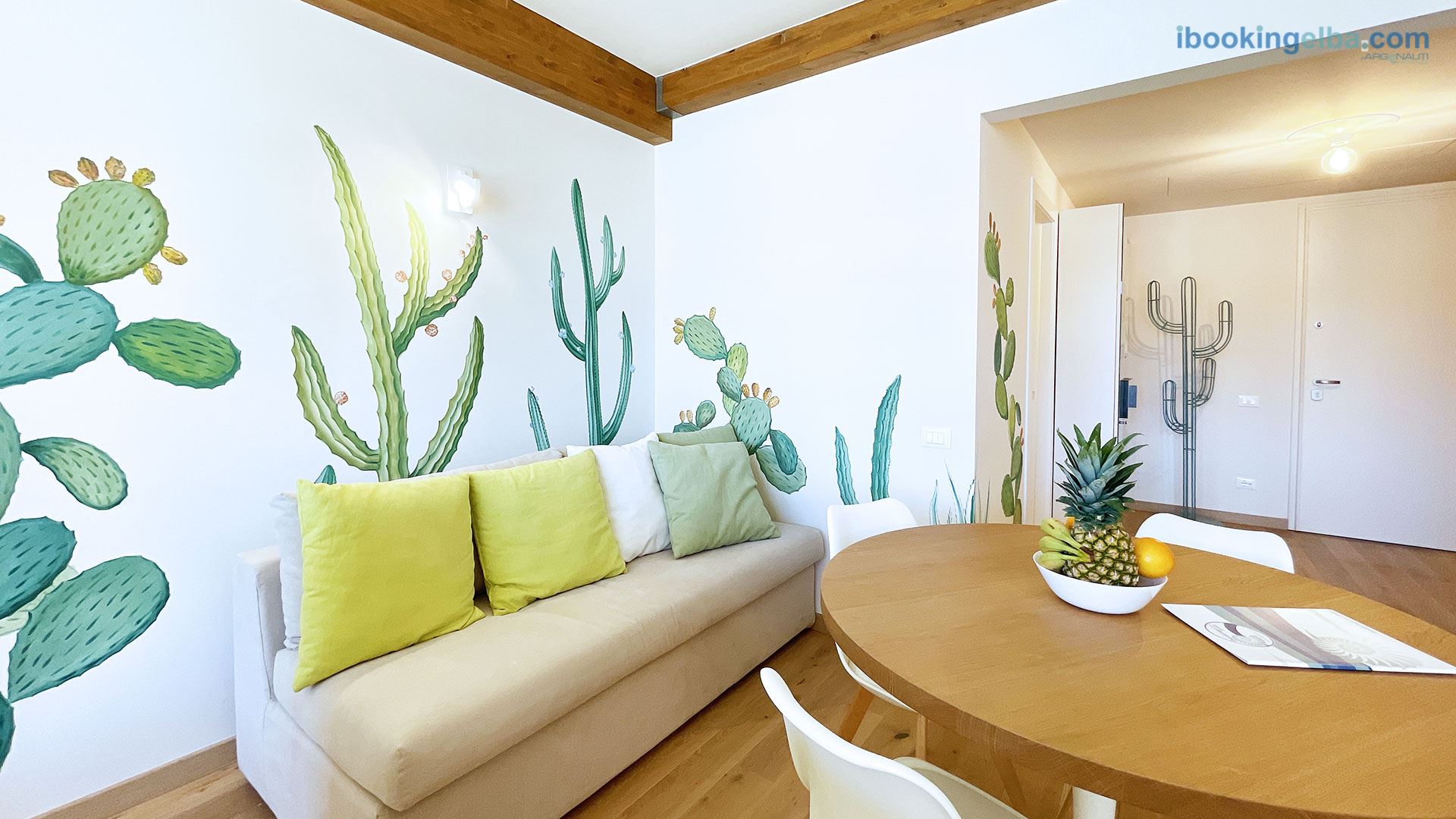 Fronte Mare Suites - Studio (H) - Soggiorno con divano e Zona Relax