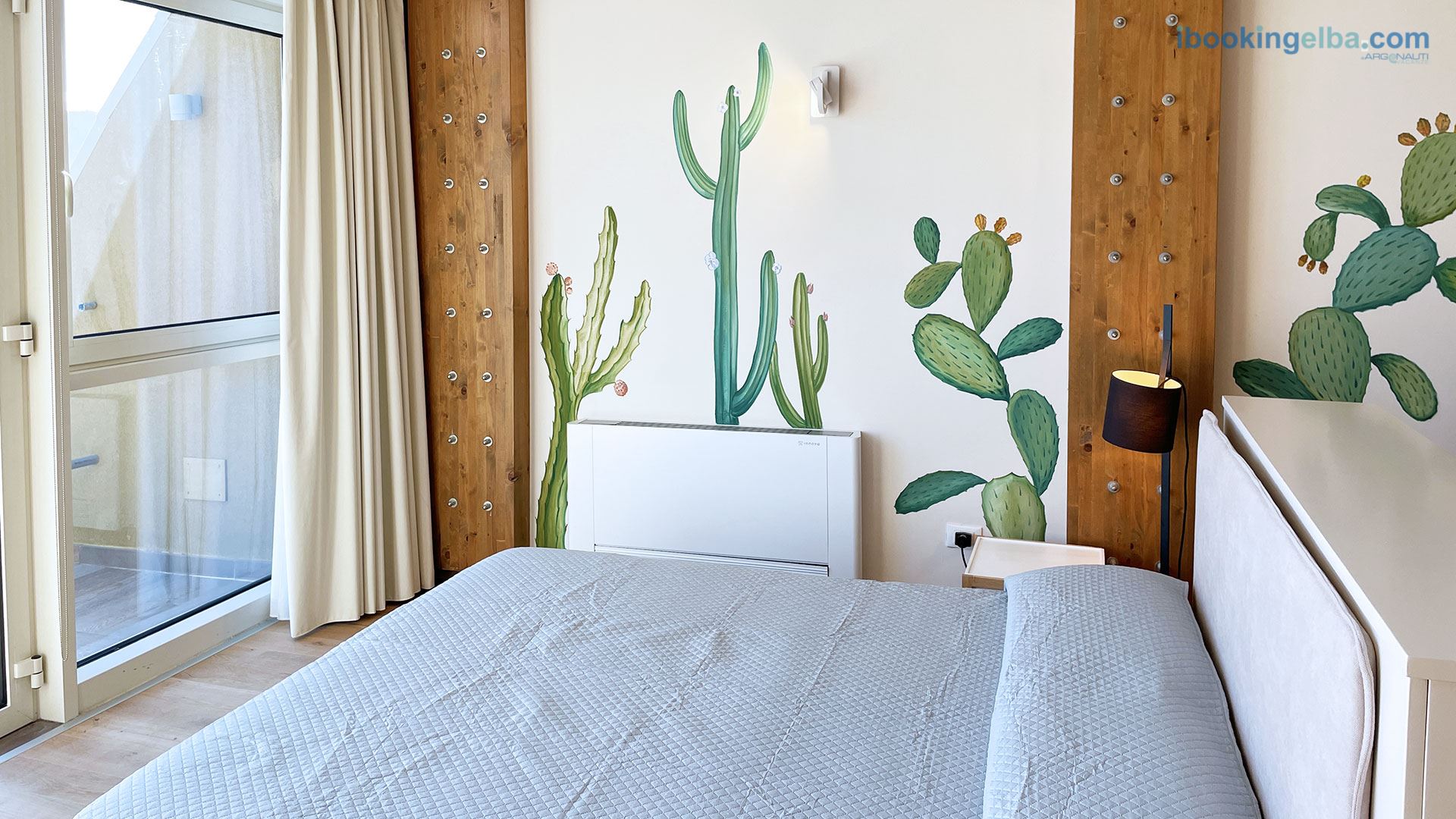 Fronte Mare Suites - Studio (H) - Letto matrimoniale con Vista Mare