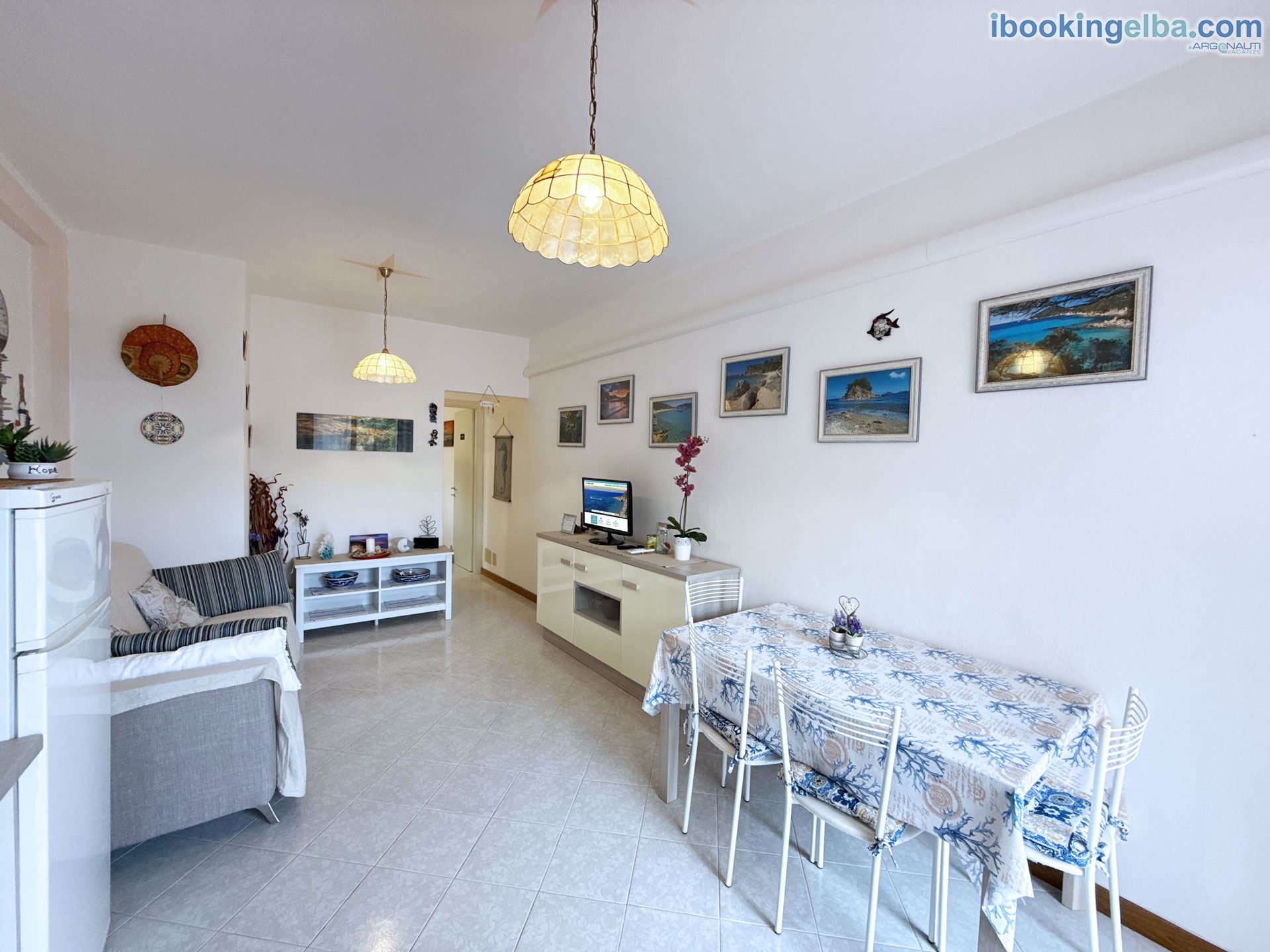 Home Camy - Soggiorno con angolo cottura