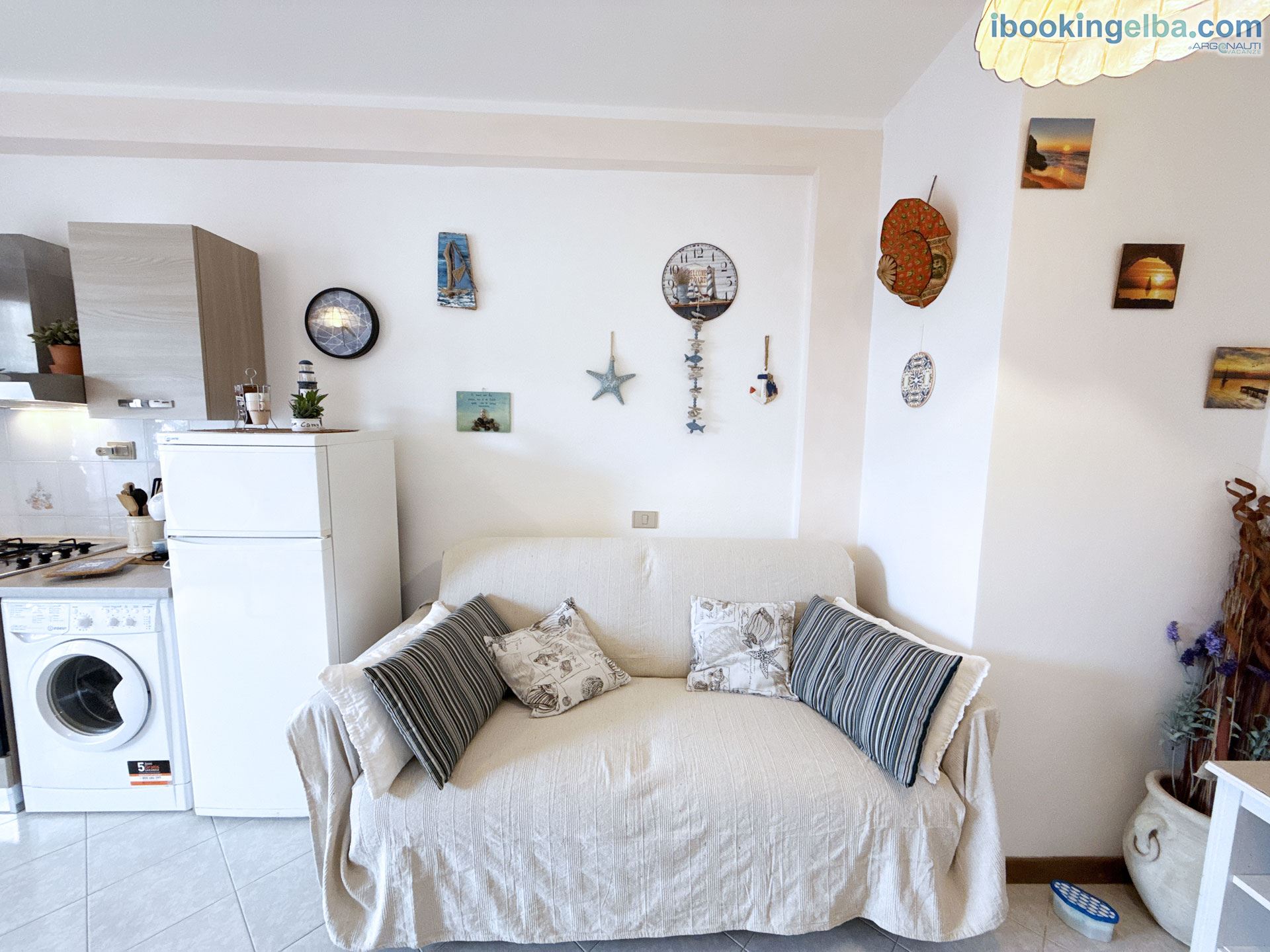 Home Camy - Soggiorno con divano letto matrimoniale