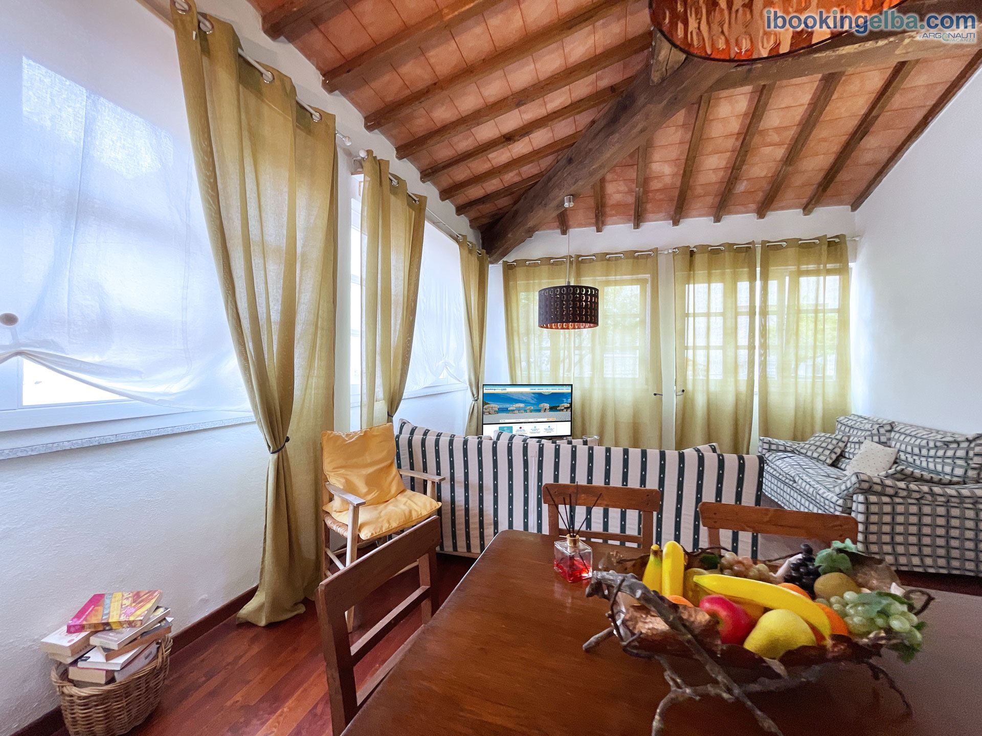 Casa Kennedy - Soggiorno con zona pranzo e relax