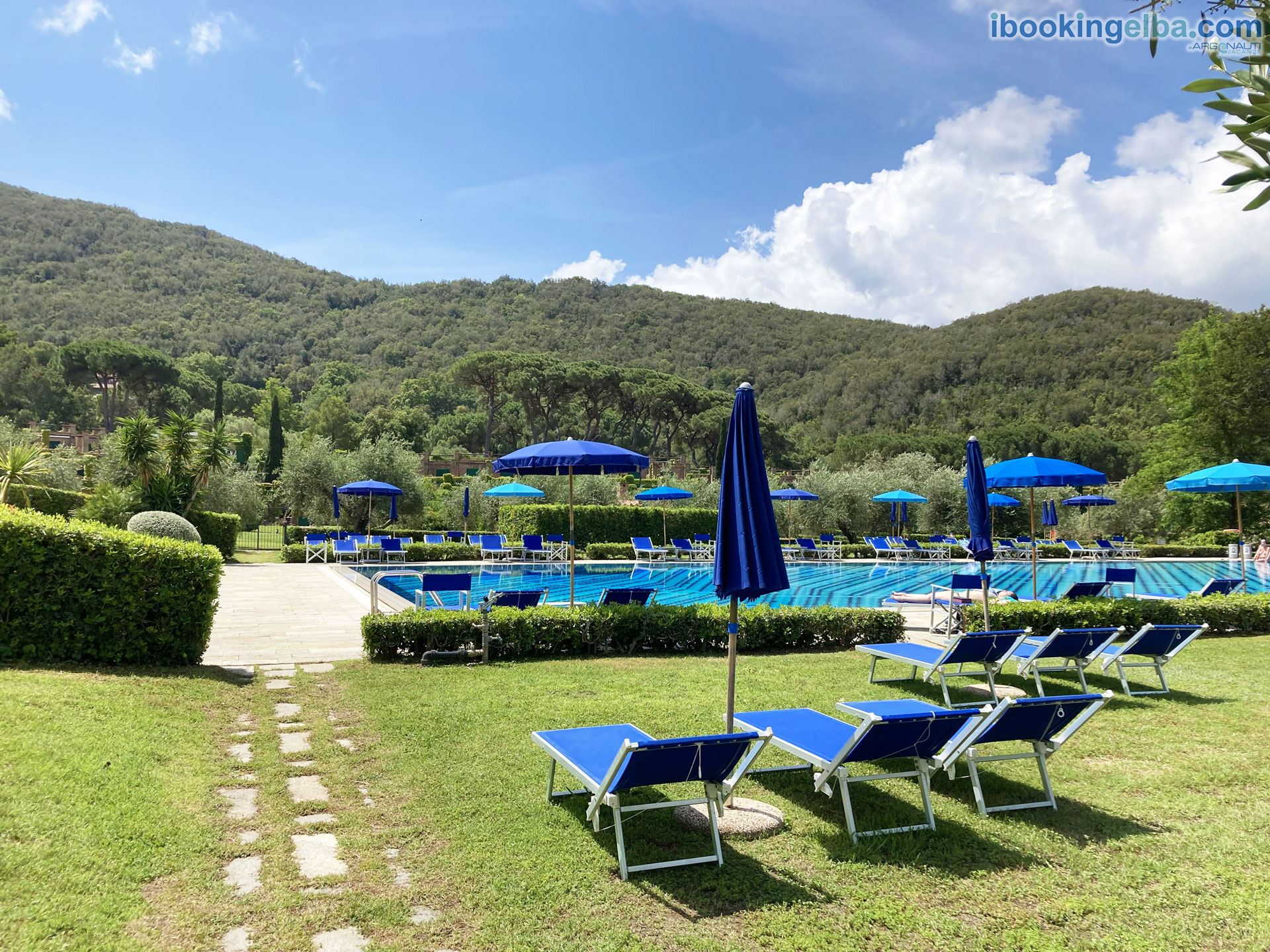 Sant'Anna del Volterraio - I Lecci 3 -  Piscina Comune