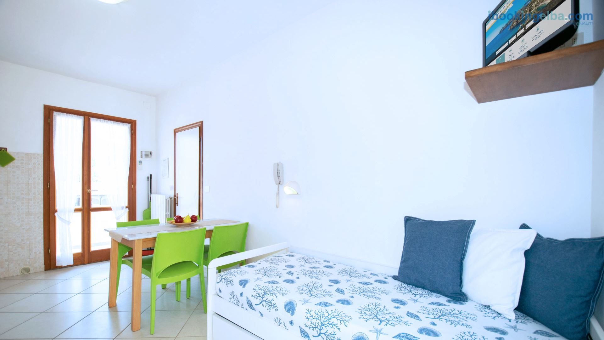 Appartamenti - Lido Azzurro - Soggiorno con angolo cottura - Bilocale