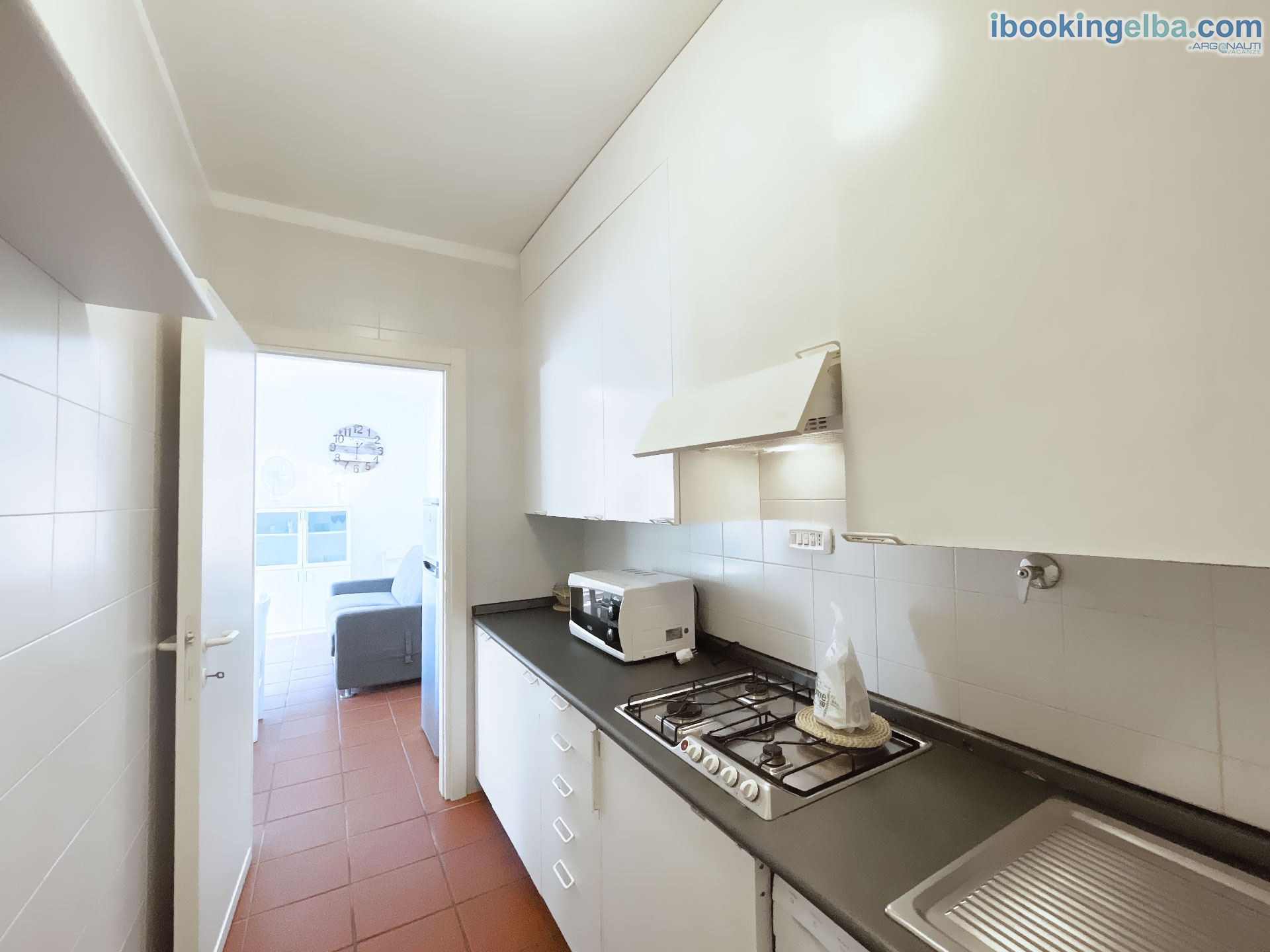 Sant'Anna del Volterraio - Maestra 56 - Cucina con forno a microonde, lavatrice, piano cottura