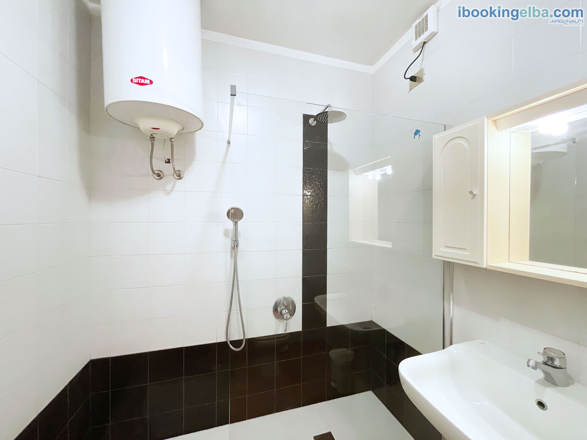 Sant'Anna del Volterraio - Maestra 56 -Bagno con box doccia