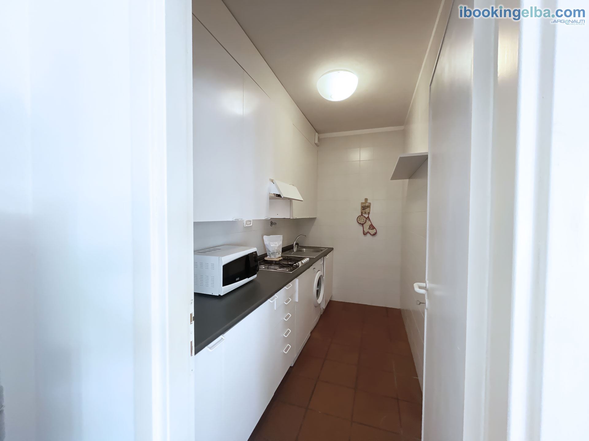 Sant'Anna del Volterraio - Maestra 56 - Cucina con forno a microonde, lavatrice, piano cottura