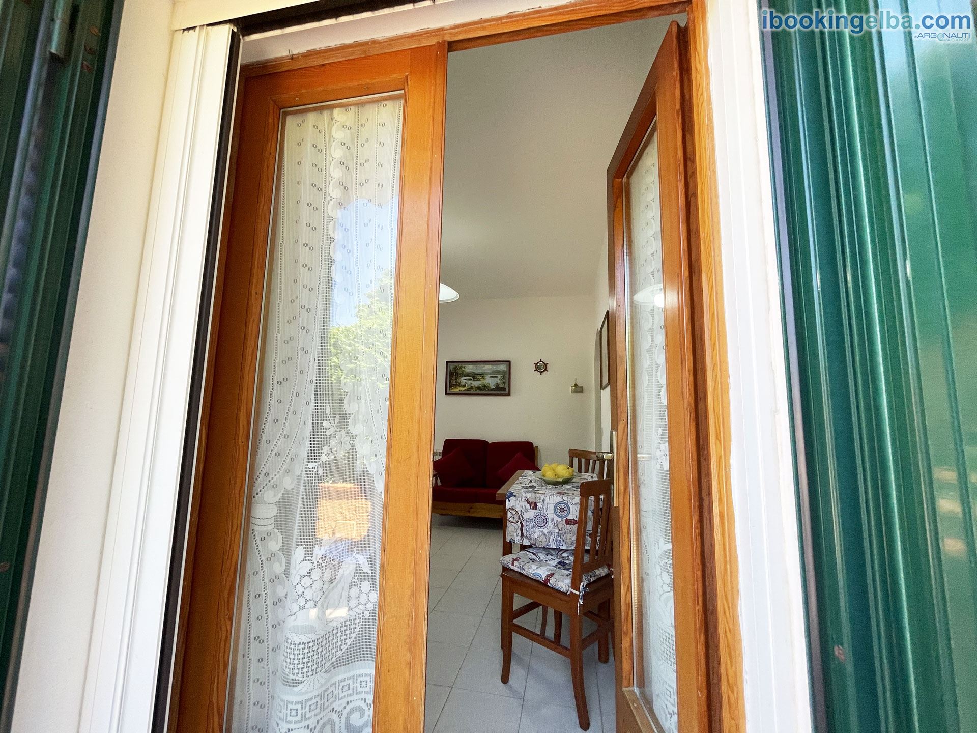 Maggy's Home - Porta d'ingresso dalla veranda