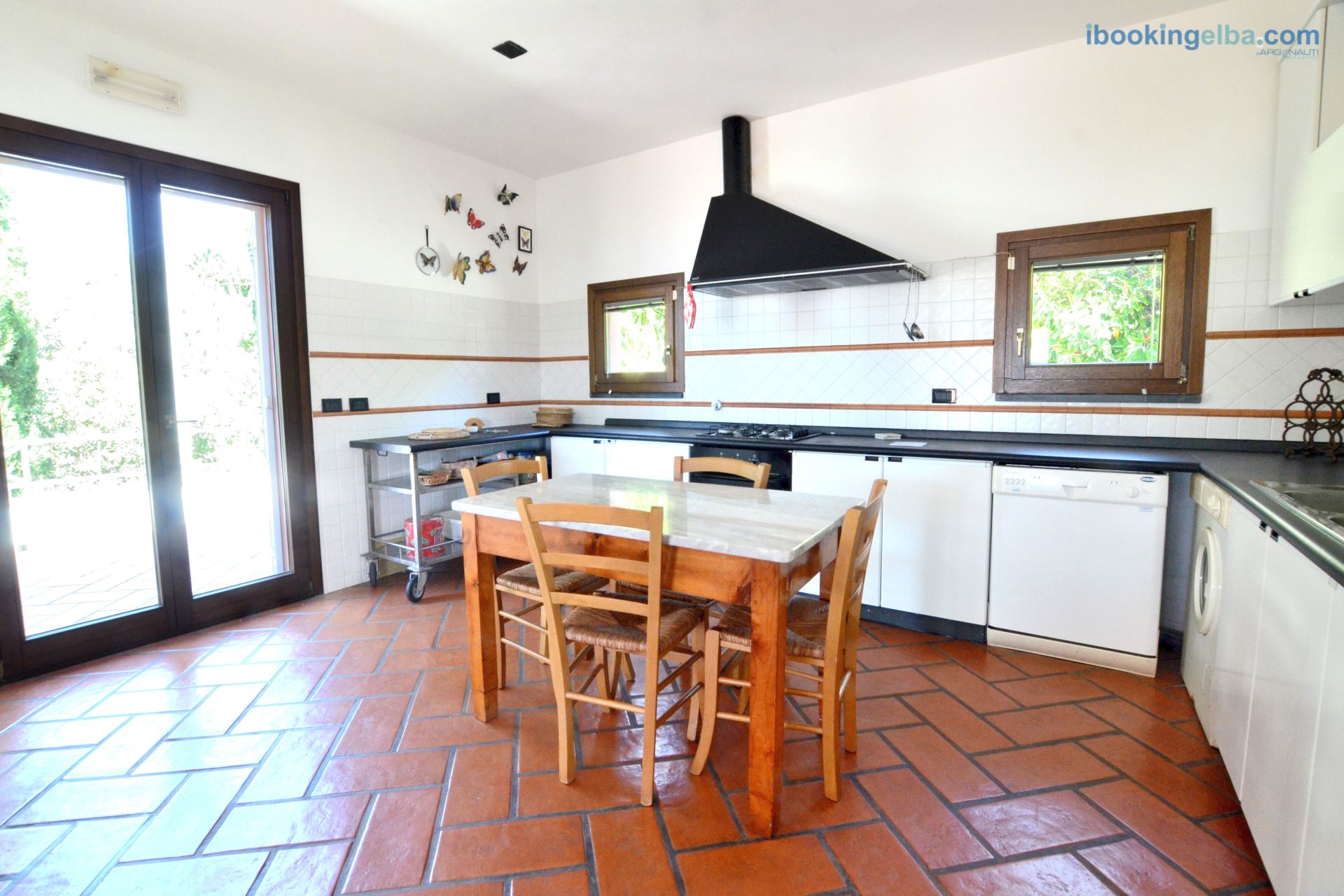 VILLA MANUELA - CUCINA / SOGGIORNO