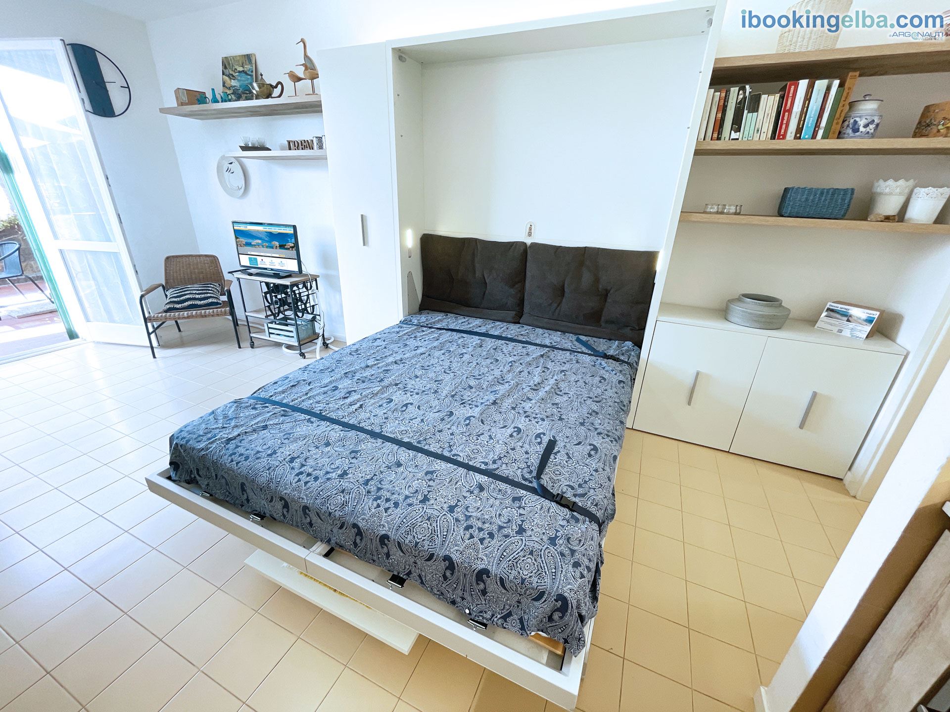 Sant'Anna del Volterraio - Margherite 5 - Soggiorno con Letto Matrimoniale a Scomparsa