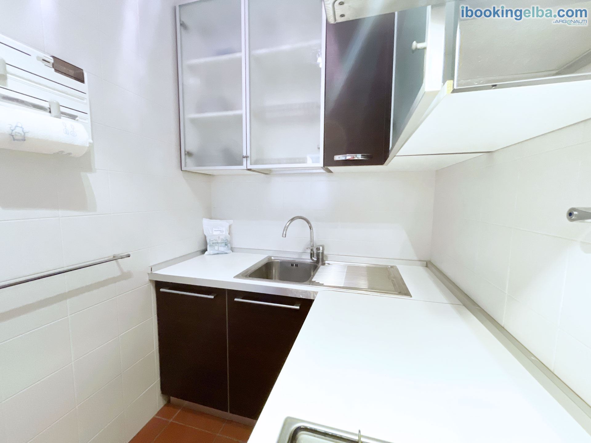 Sant'Anna del Volterraio - Papaveri (7) - cucina con angolo cottura
