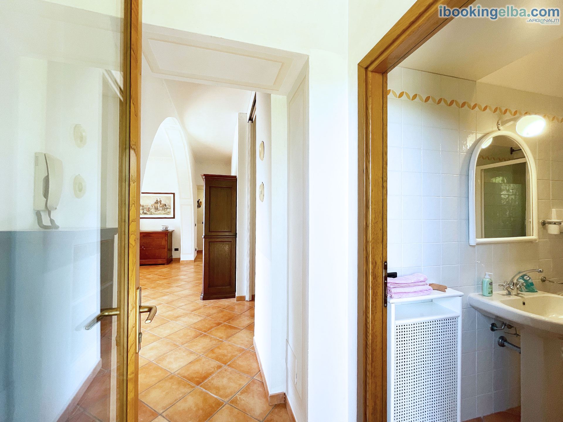 Villa Presaccia - Piano terra - Corridoio Entrata Est e Bagno 2