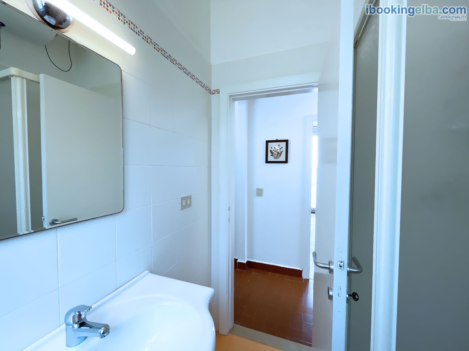 VILLA PORTICCIOLO - (primo piano) Bagno 2 con box doccia
