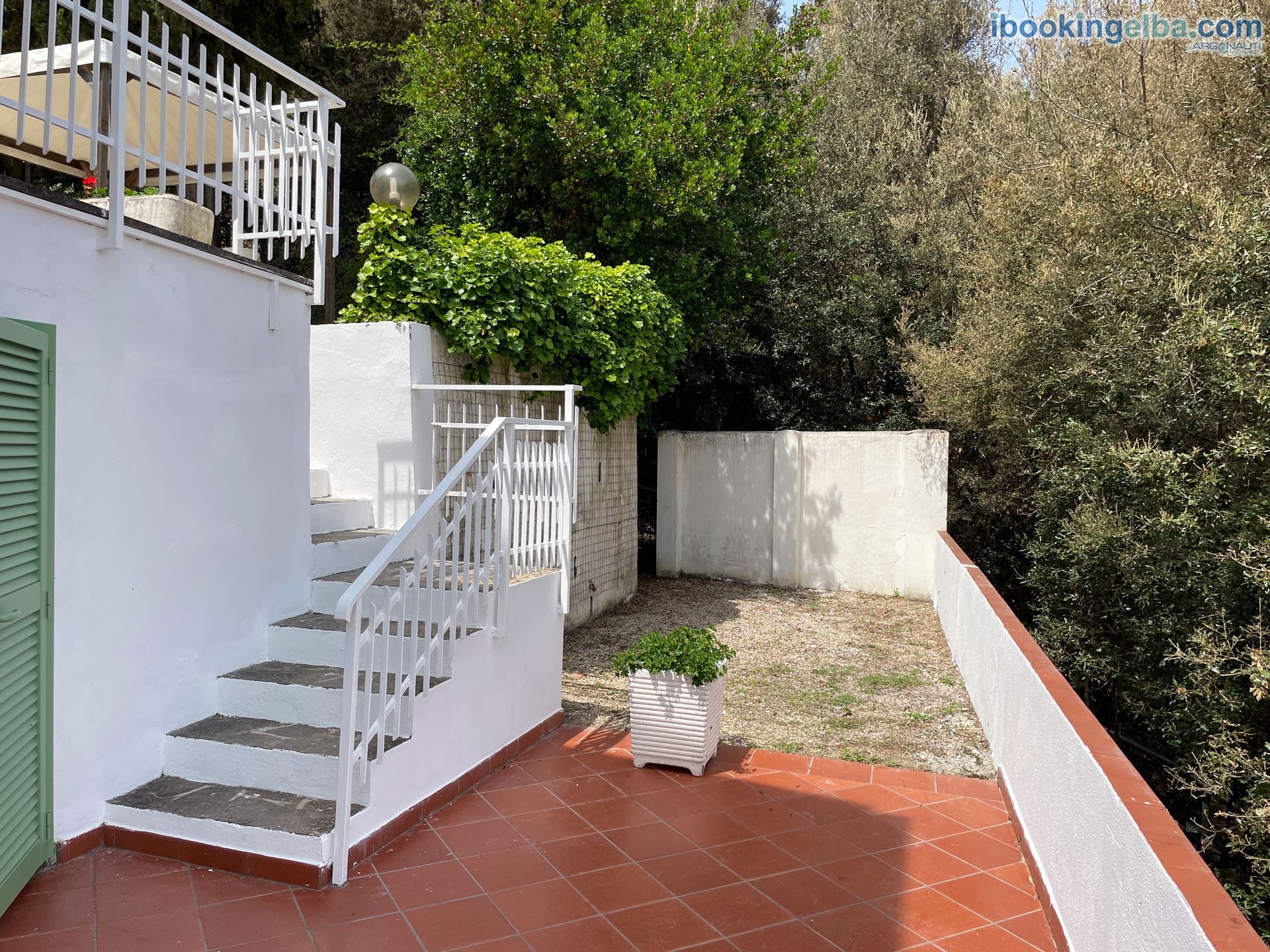 VILLA PORTICCIOLO - (piano terra) Esterni