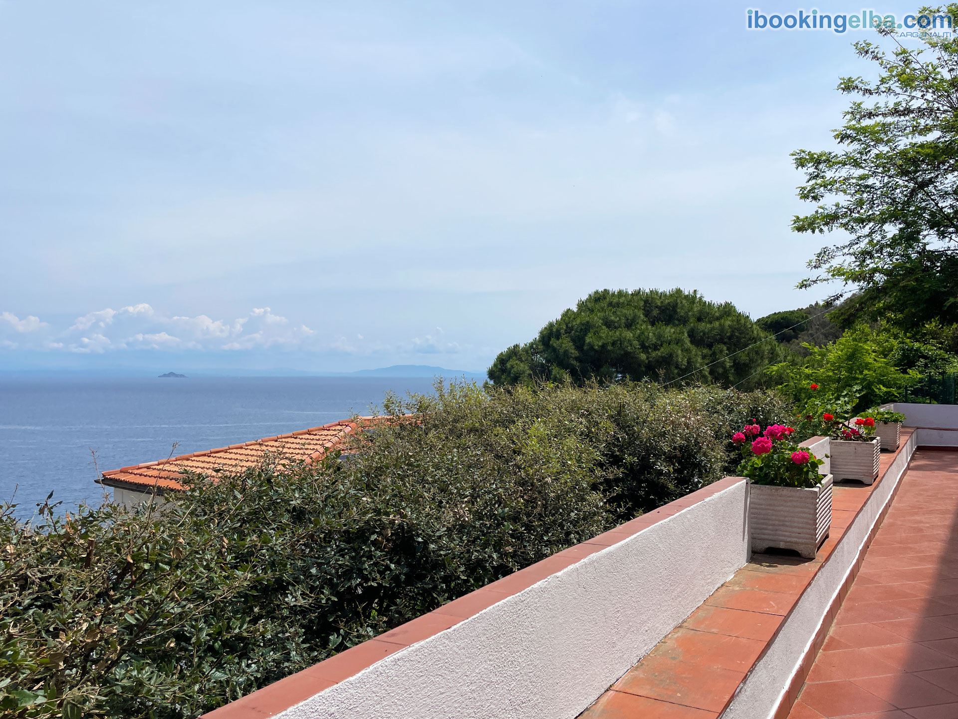 VILLA PORTICCIOLO - (piano terra) -  Vista panoramica dalla veranda