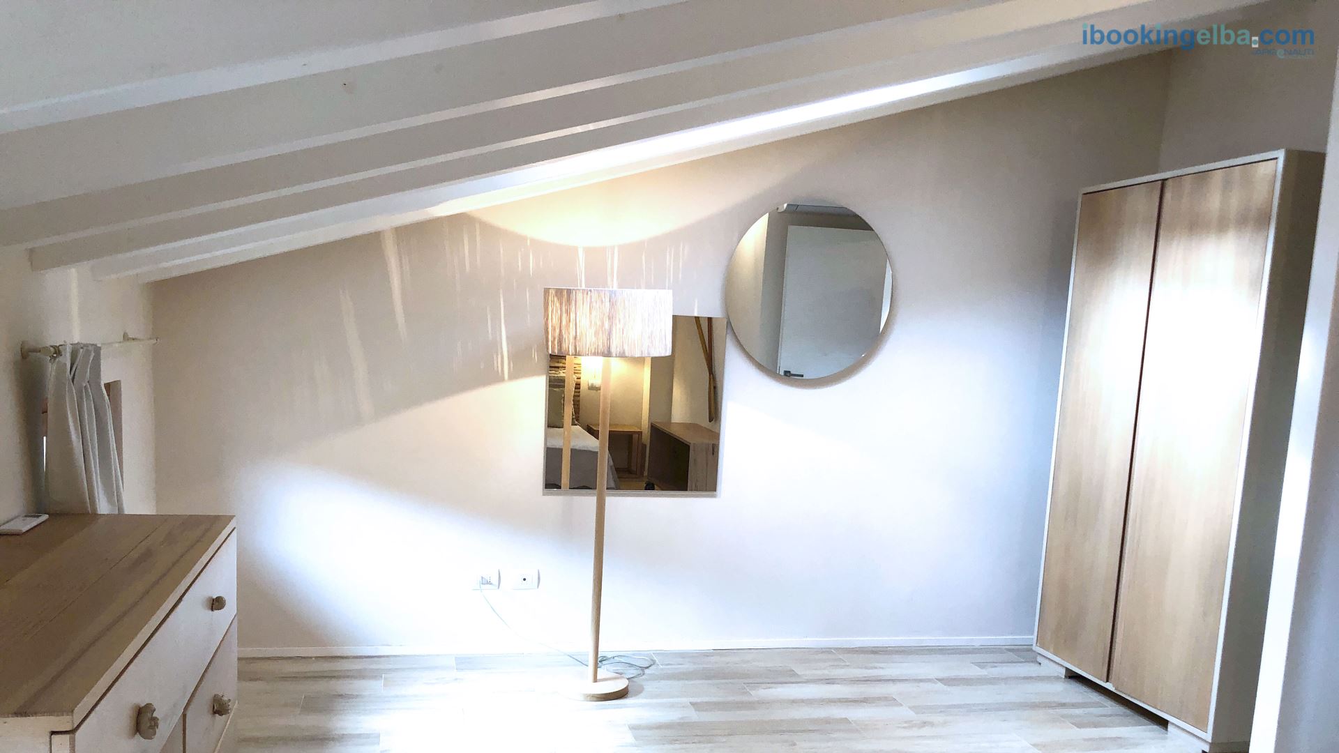 Sogno Azzurro - Quadri Deluxe (n°17) Camera tripla con letto matrimoniale e letto singolo
