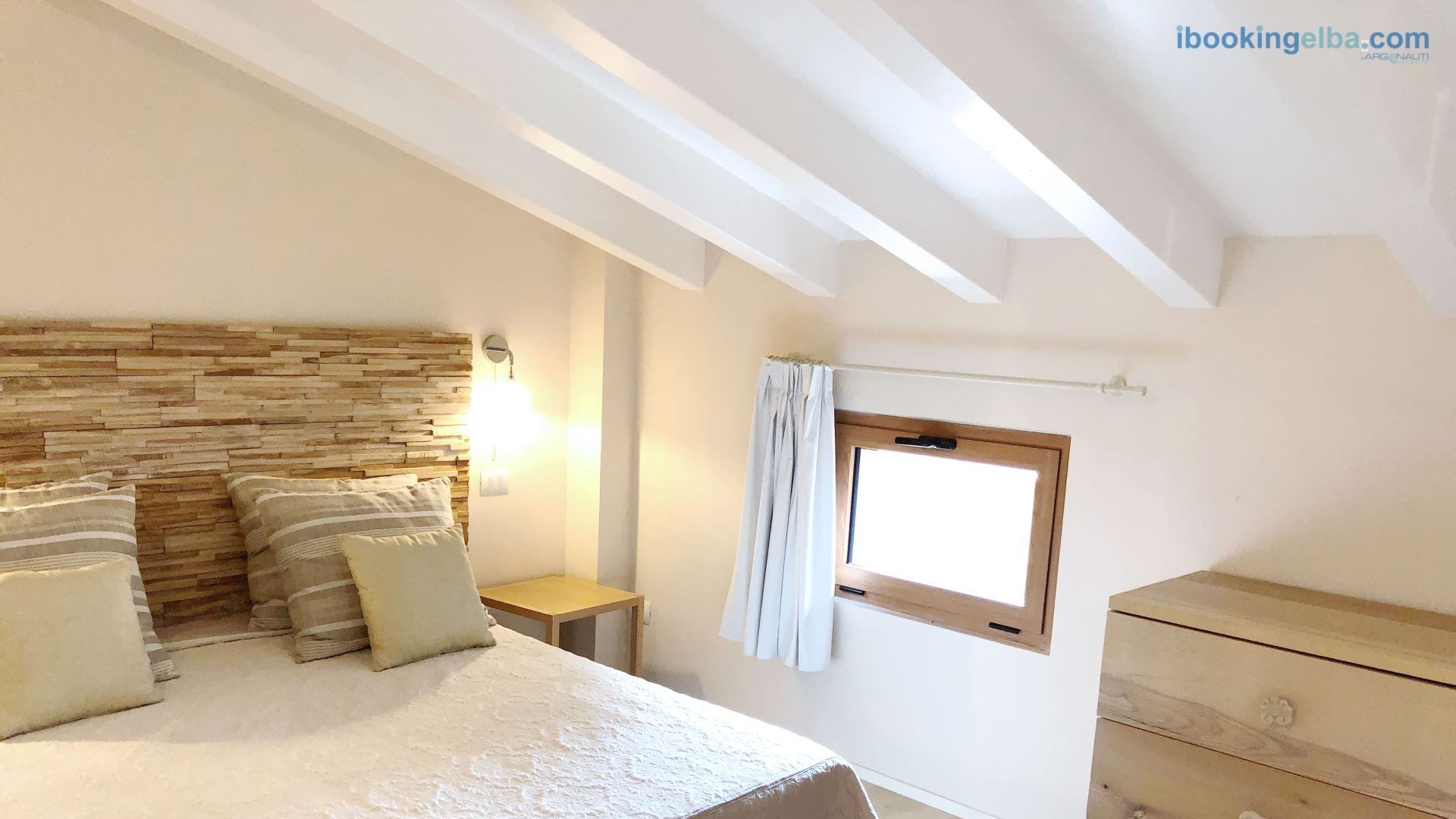Sogno Azzurro - Quadri Deluxe (n°17) Camera tripla con letto matrimoniale e letto singolo