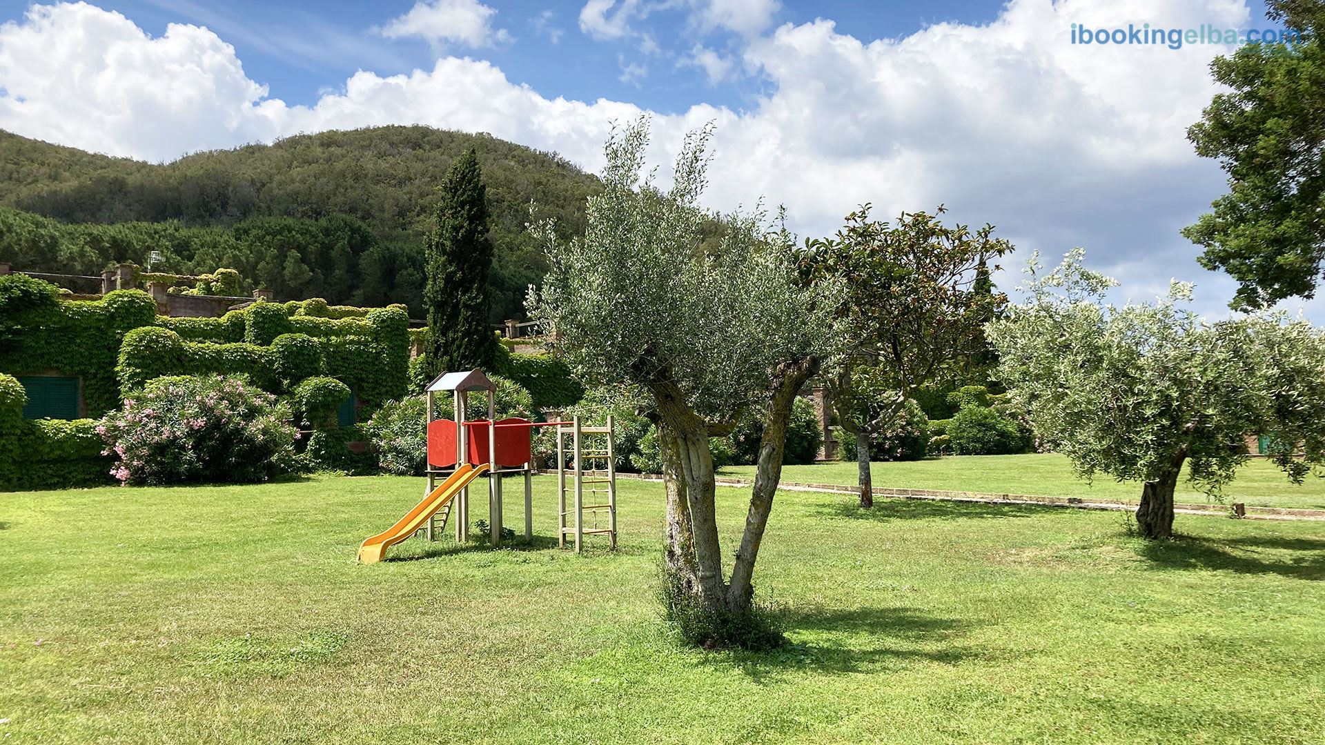 Sant'Anna del Volterraio - I Lecci 6 - Parco