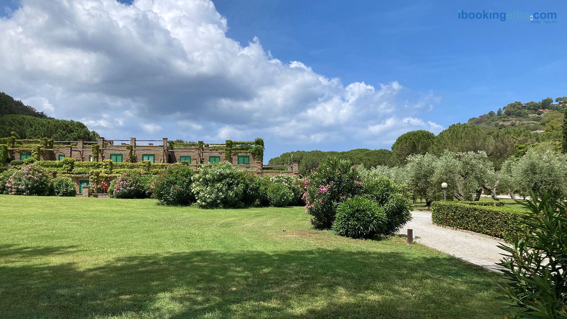 Sant'Anna del Volterraio - I Lecci 6 - Esterni